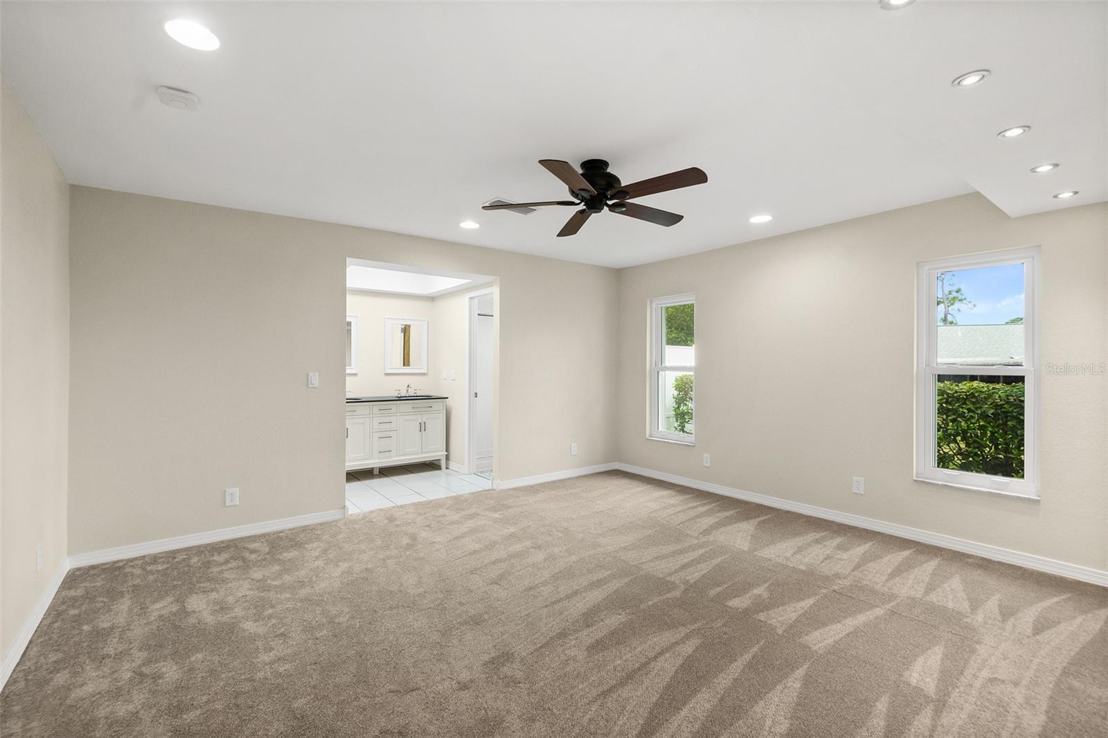 1 FLAMINGO DR, PALM COAST, FL, 32137