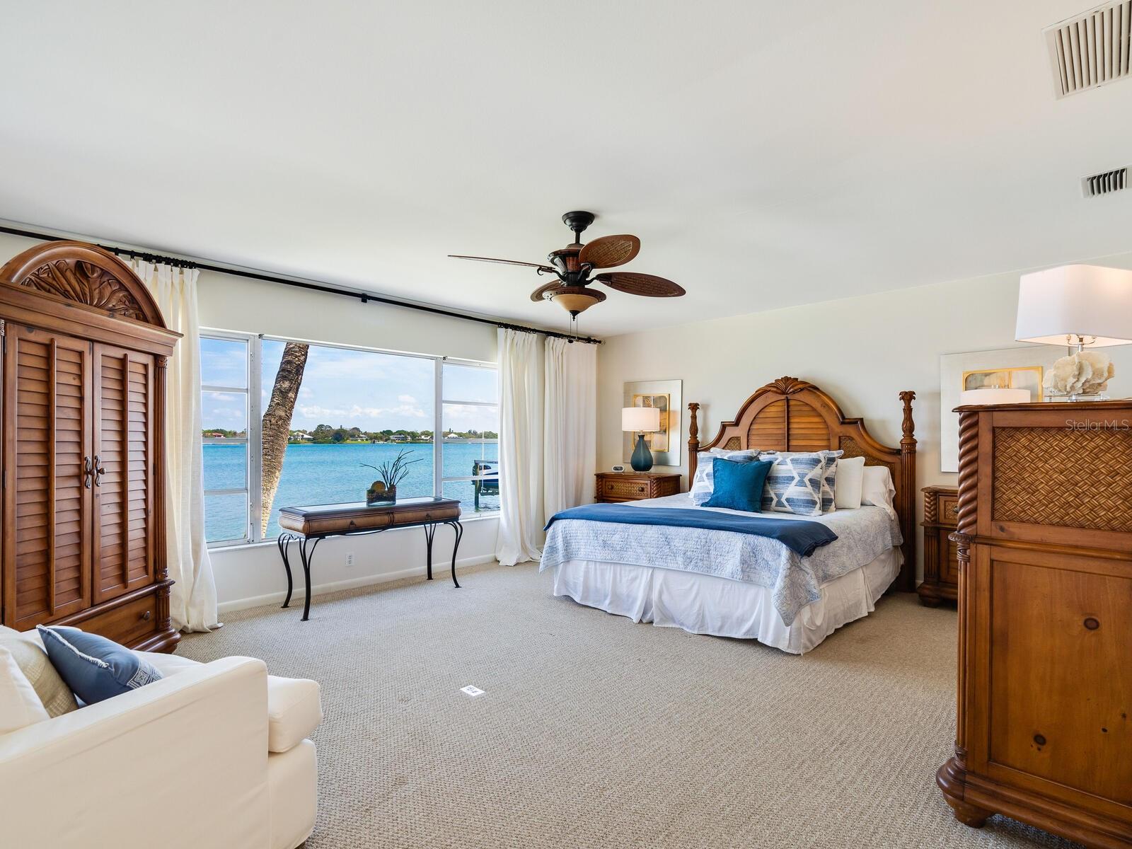 N6137556 Property Photo
