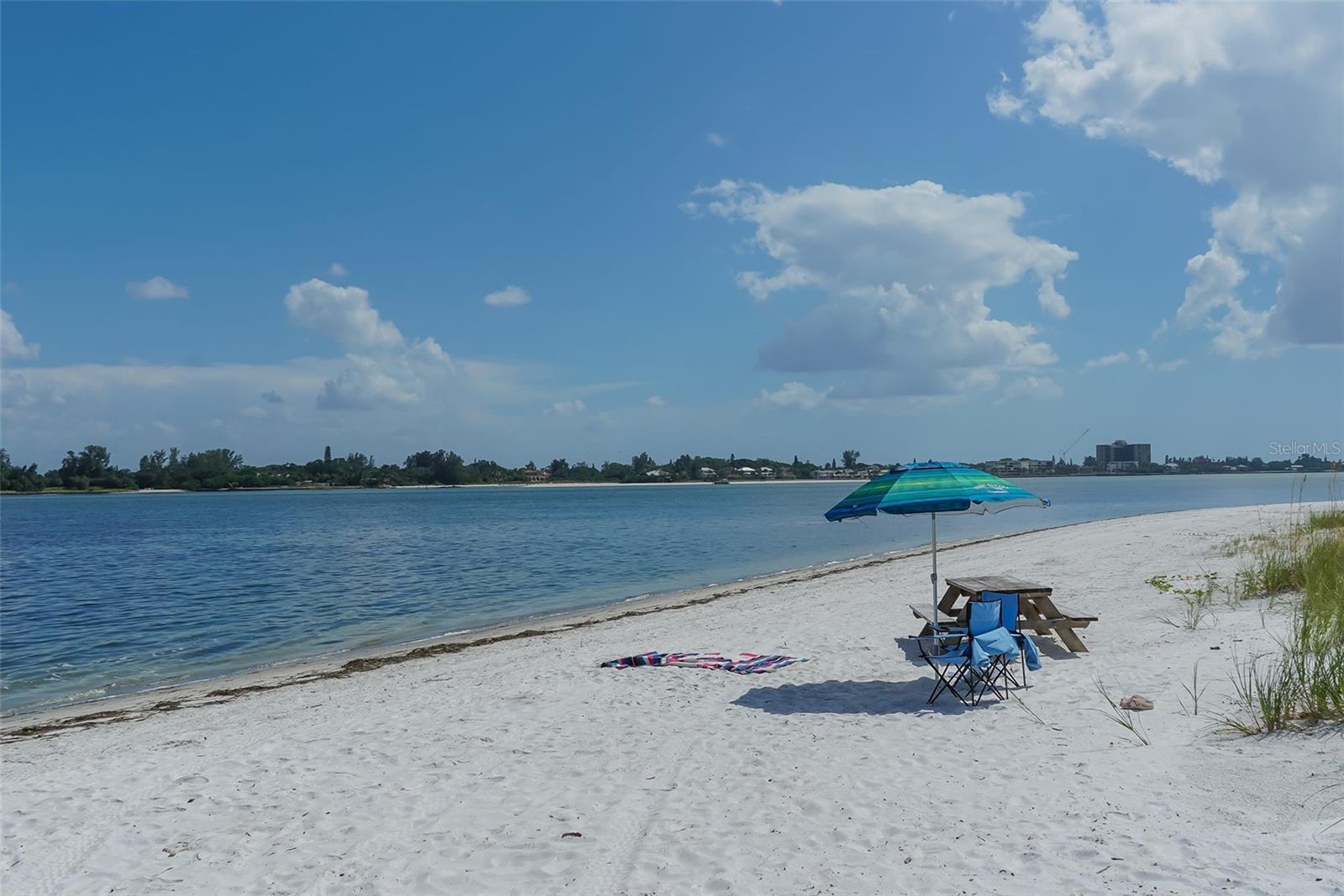 A4642794 Property Photo