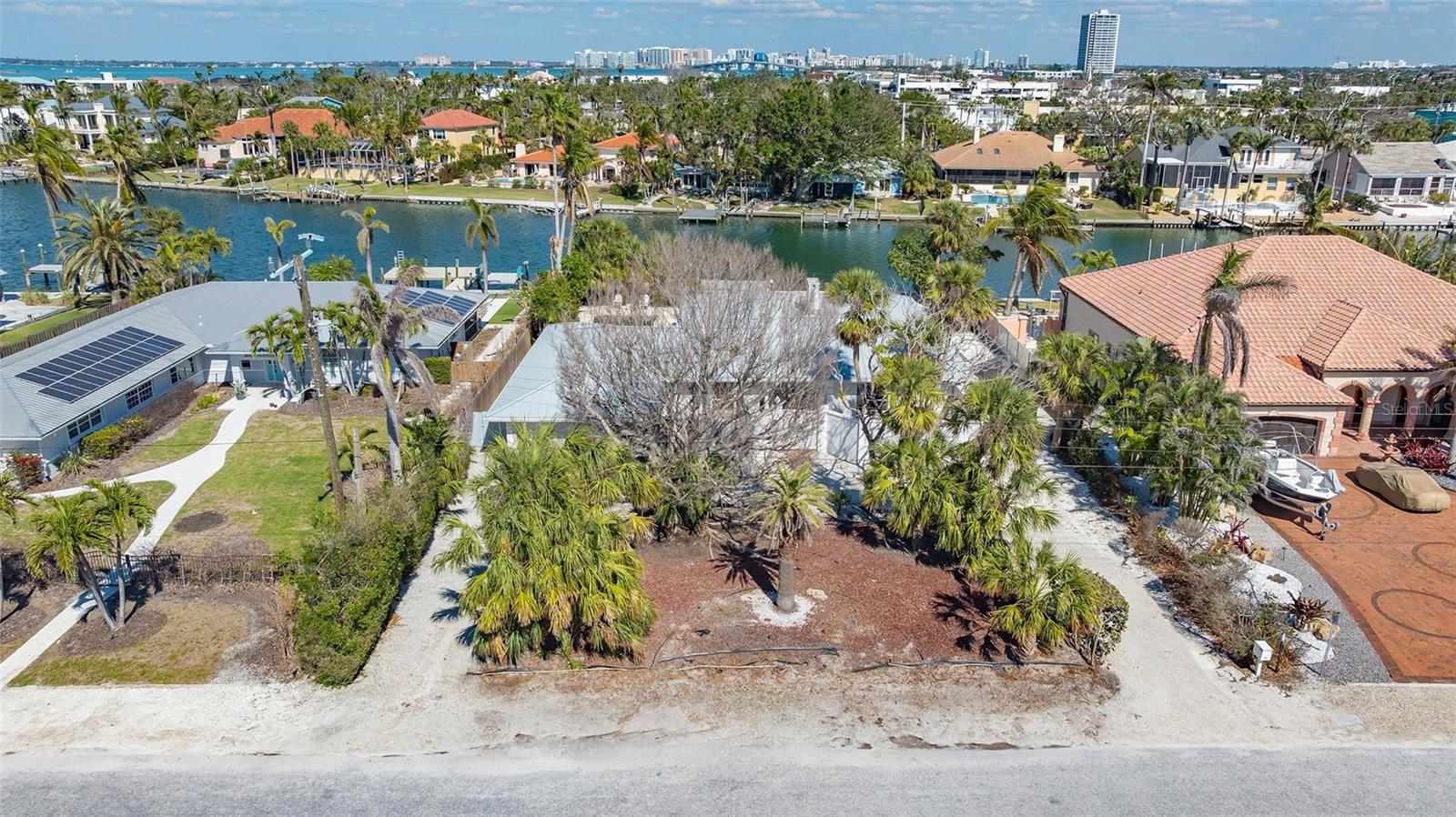 A4642794 Property Photo