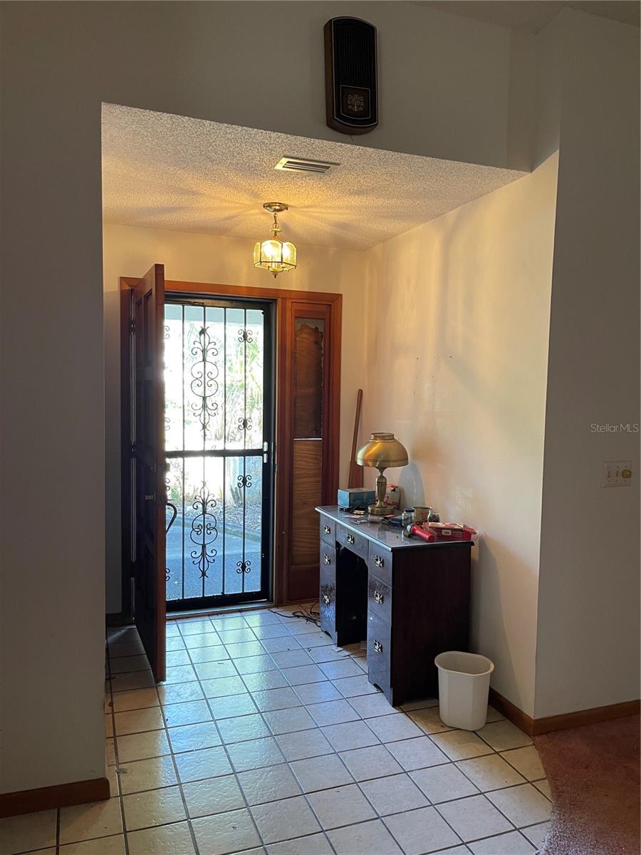 27 PATRICIA DR, PALM COAST, FL, 32164