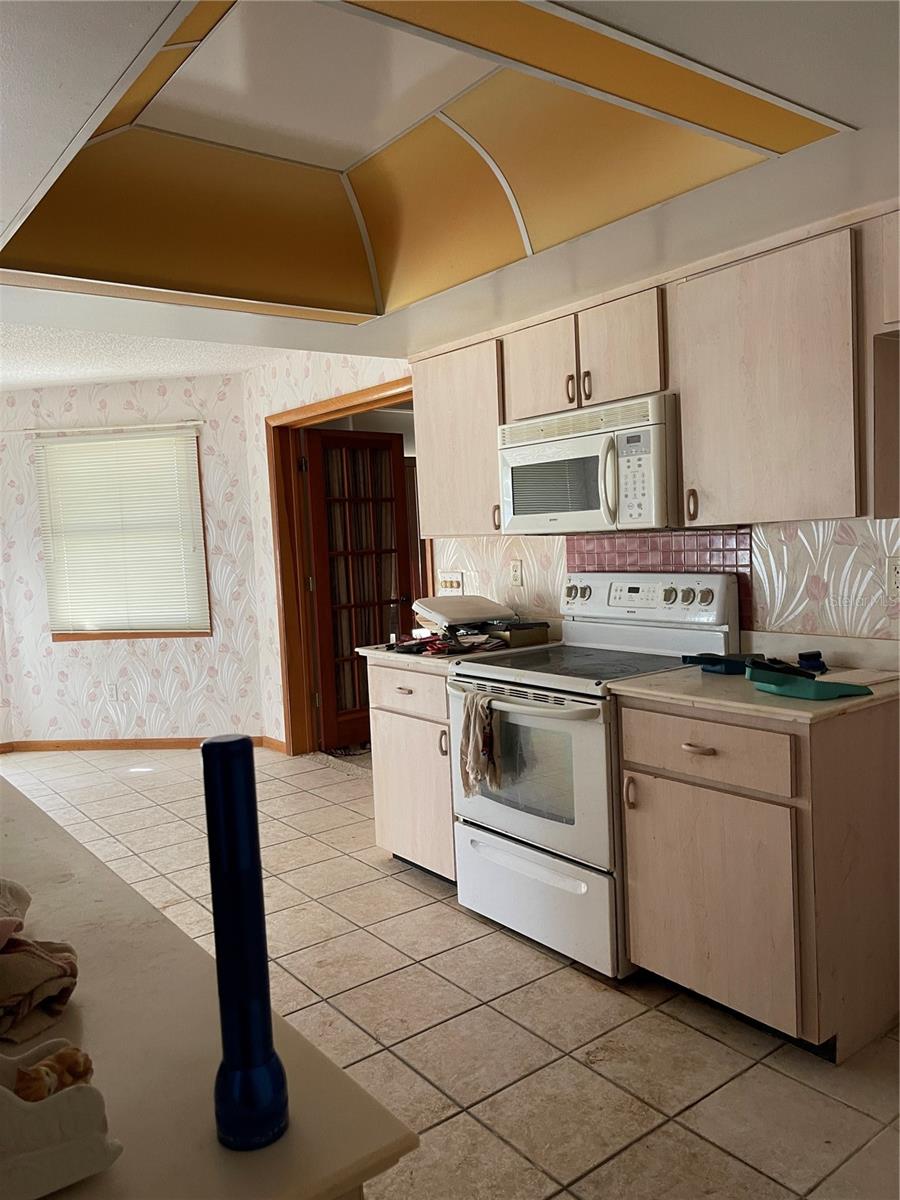 27 PATRICIA DR, PALM COAST, FL, 32164