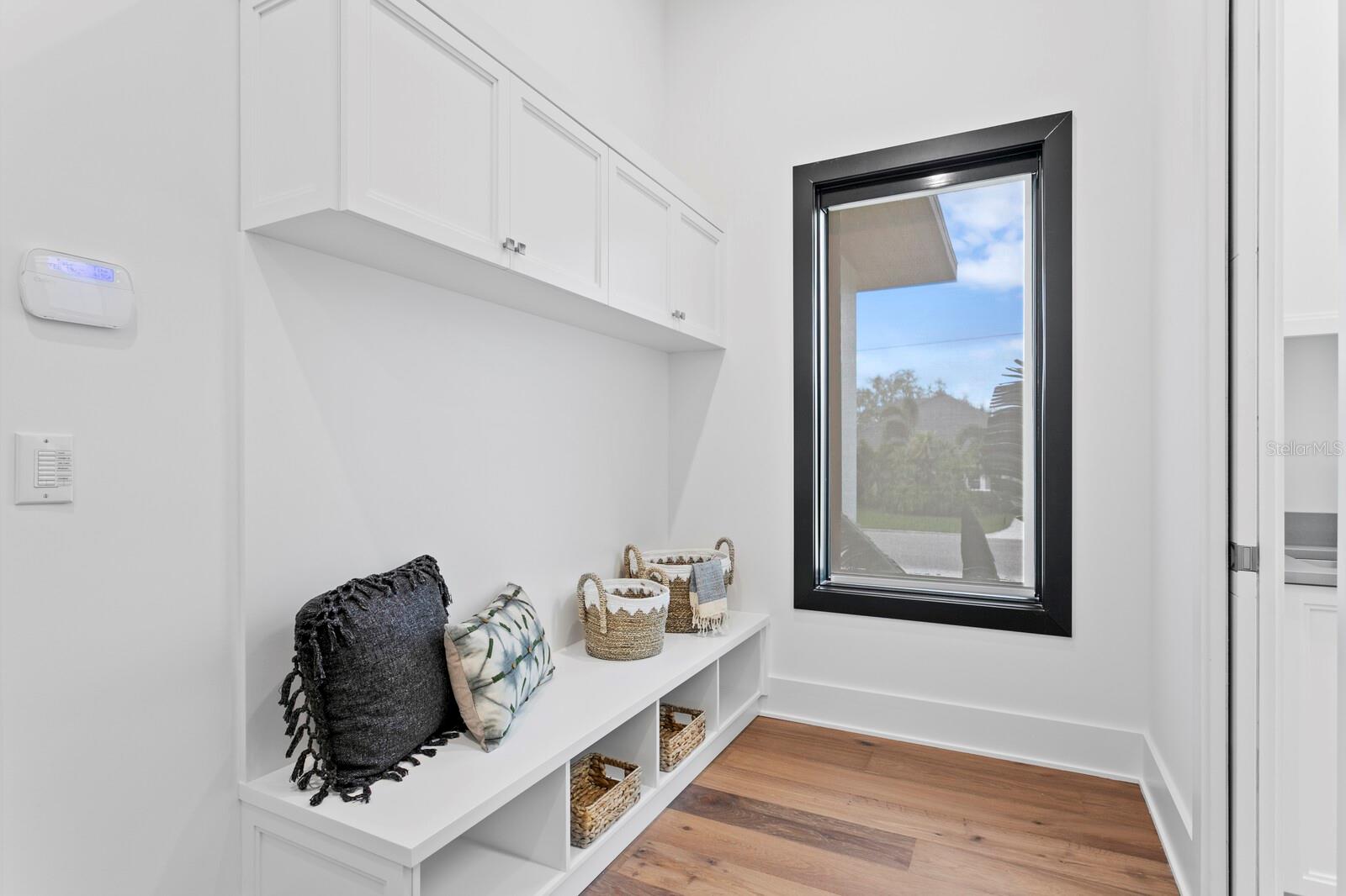 TB8356659 Property Photo