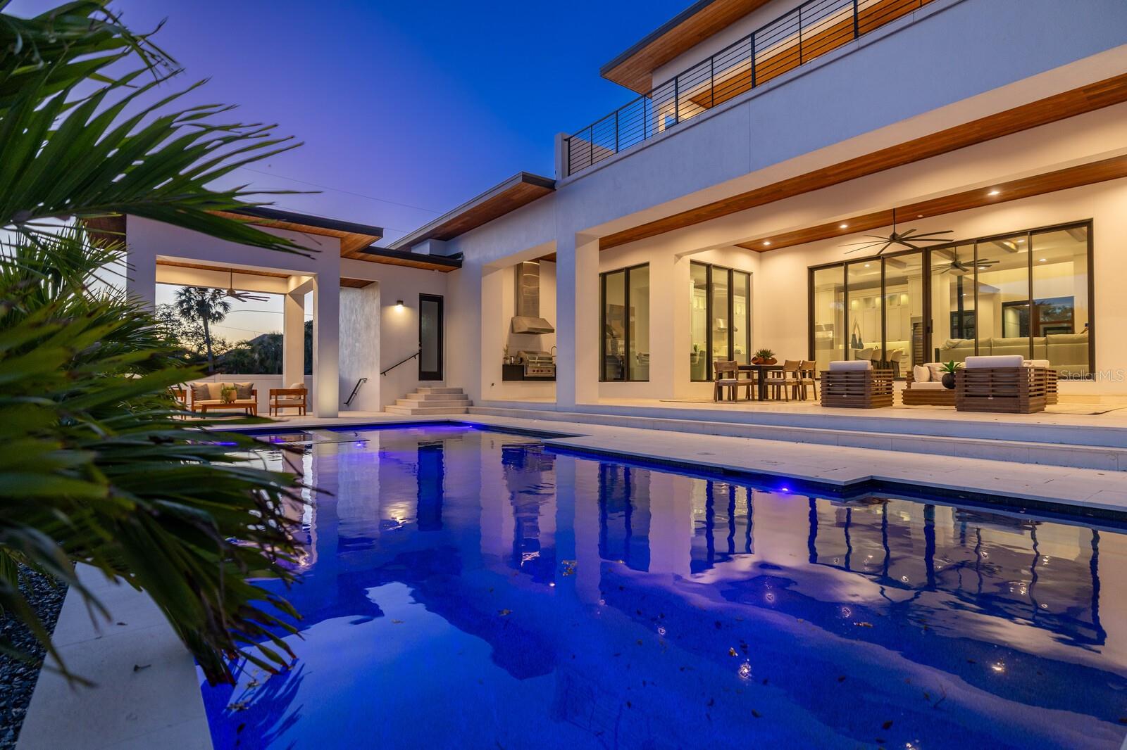 TB8356659 Property Photo