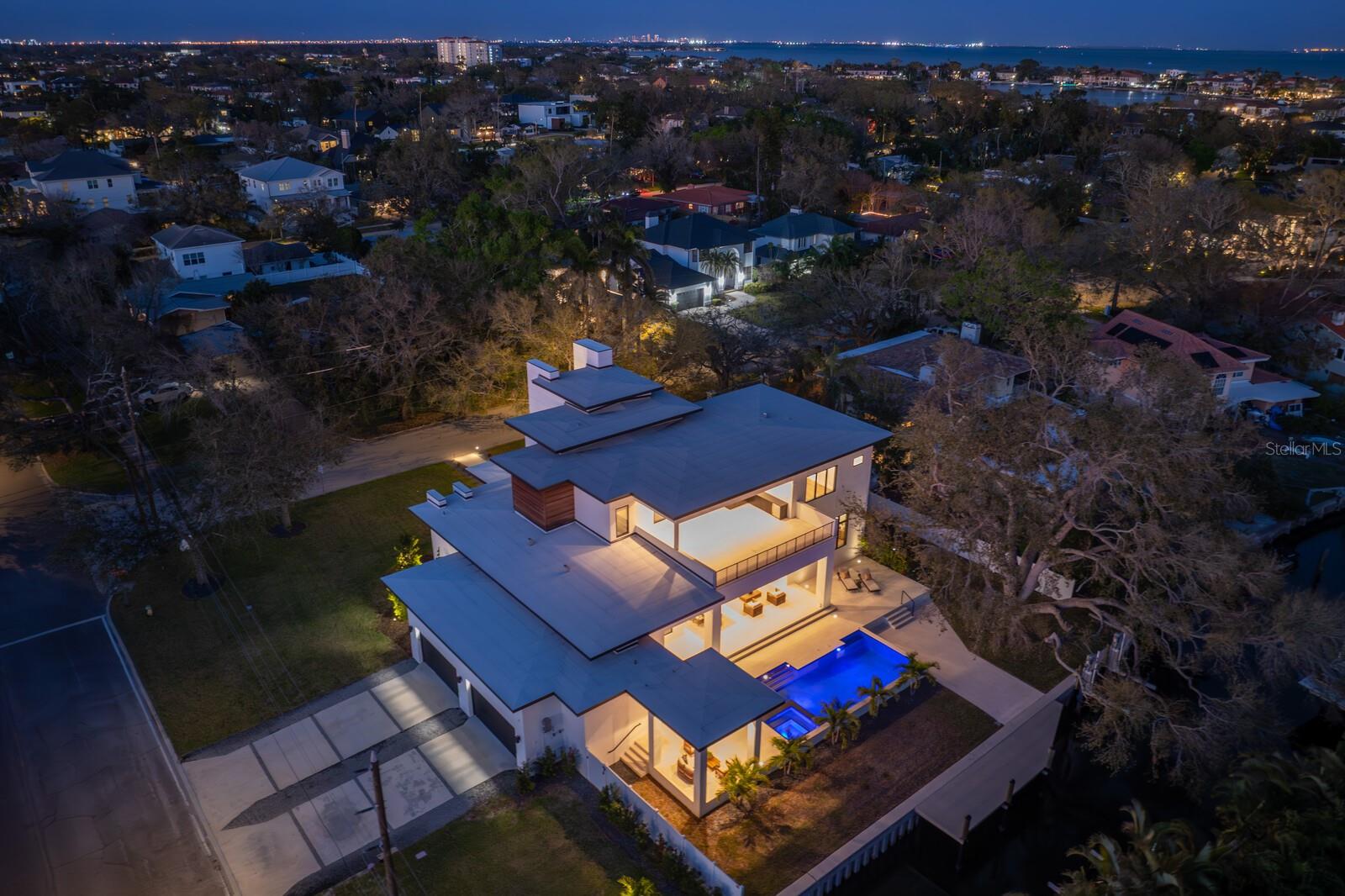 TB8356659 Property Photo