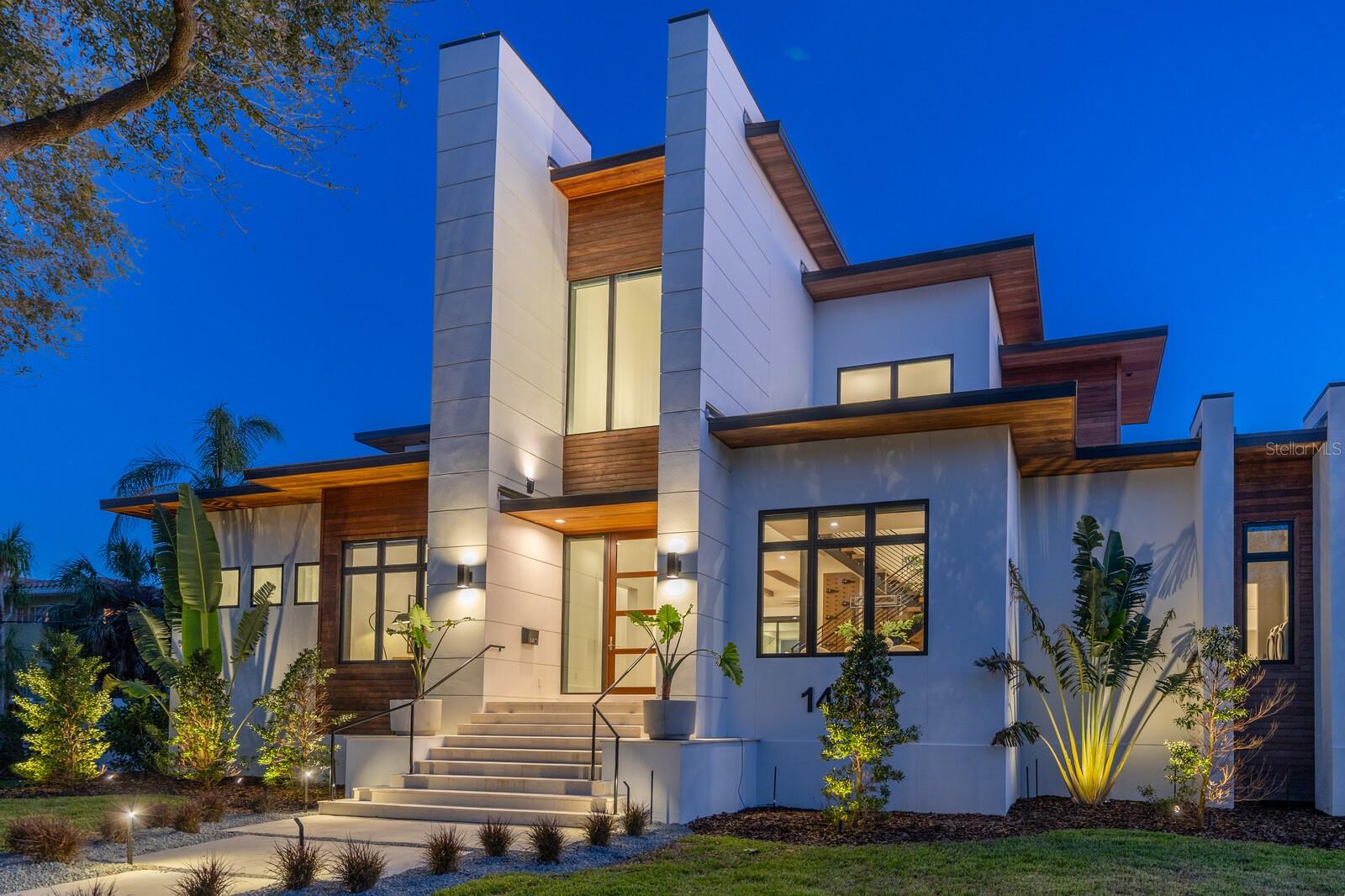 TB8356659 Property Photo