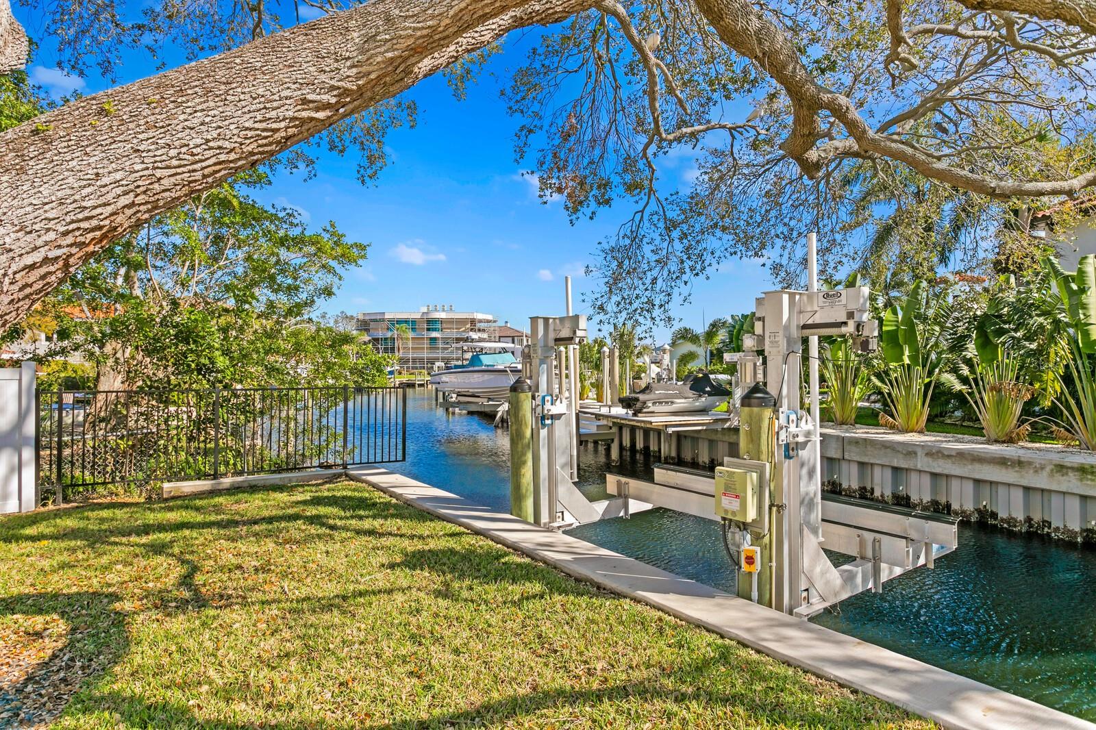 TB8356659 Property Photo