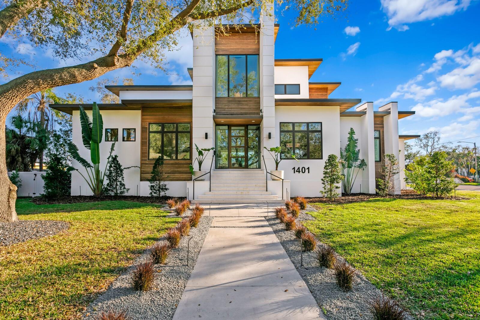 TB8356659 Property Photo