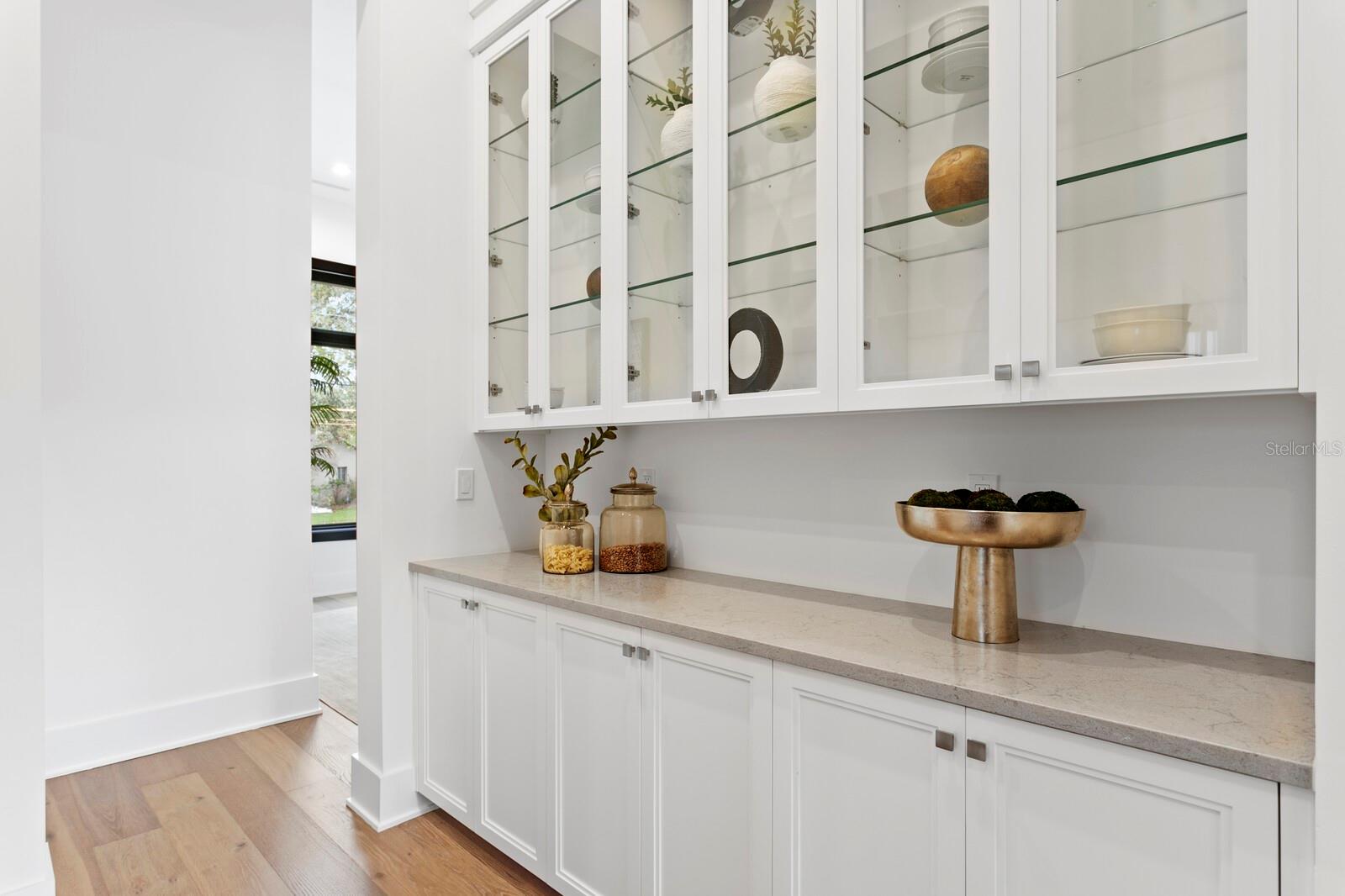 TB8356659 Property Photo