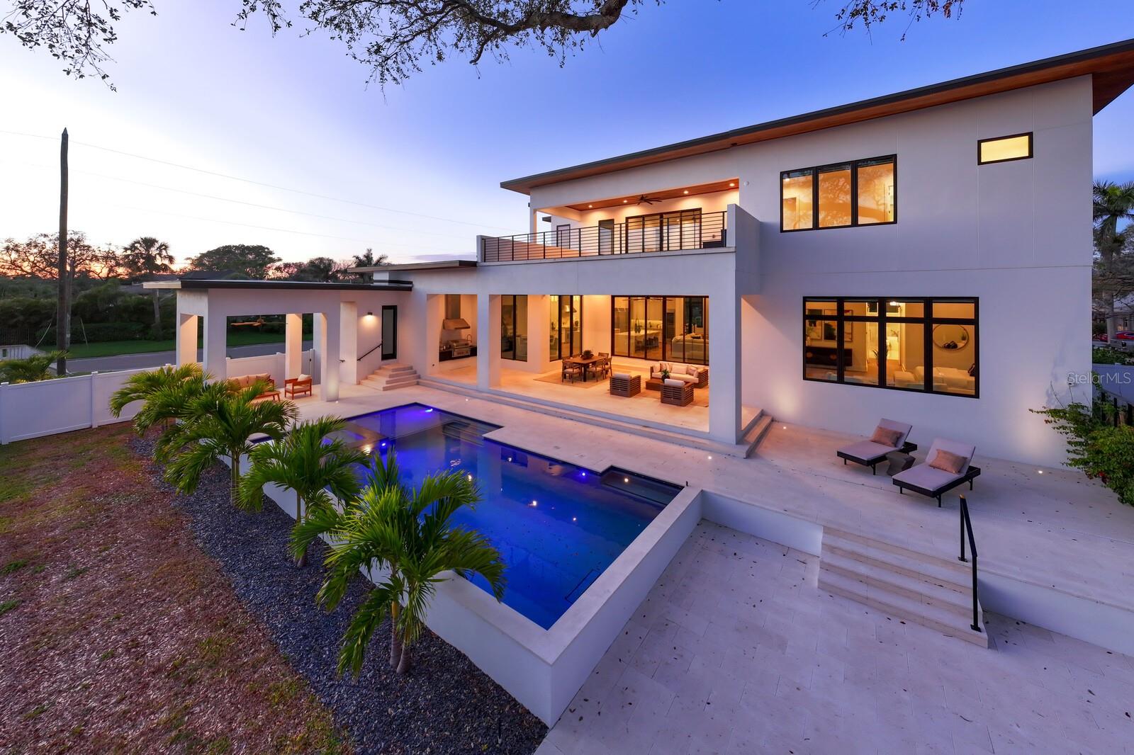 TB8356659 Property Photo