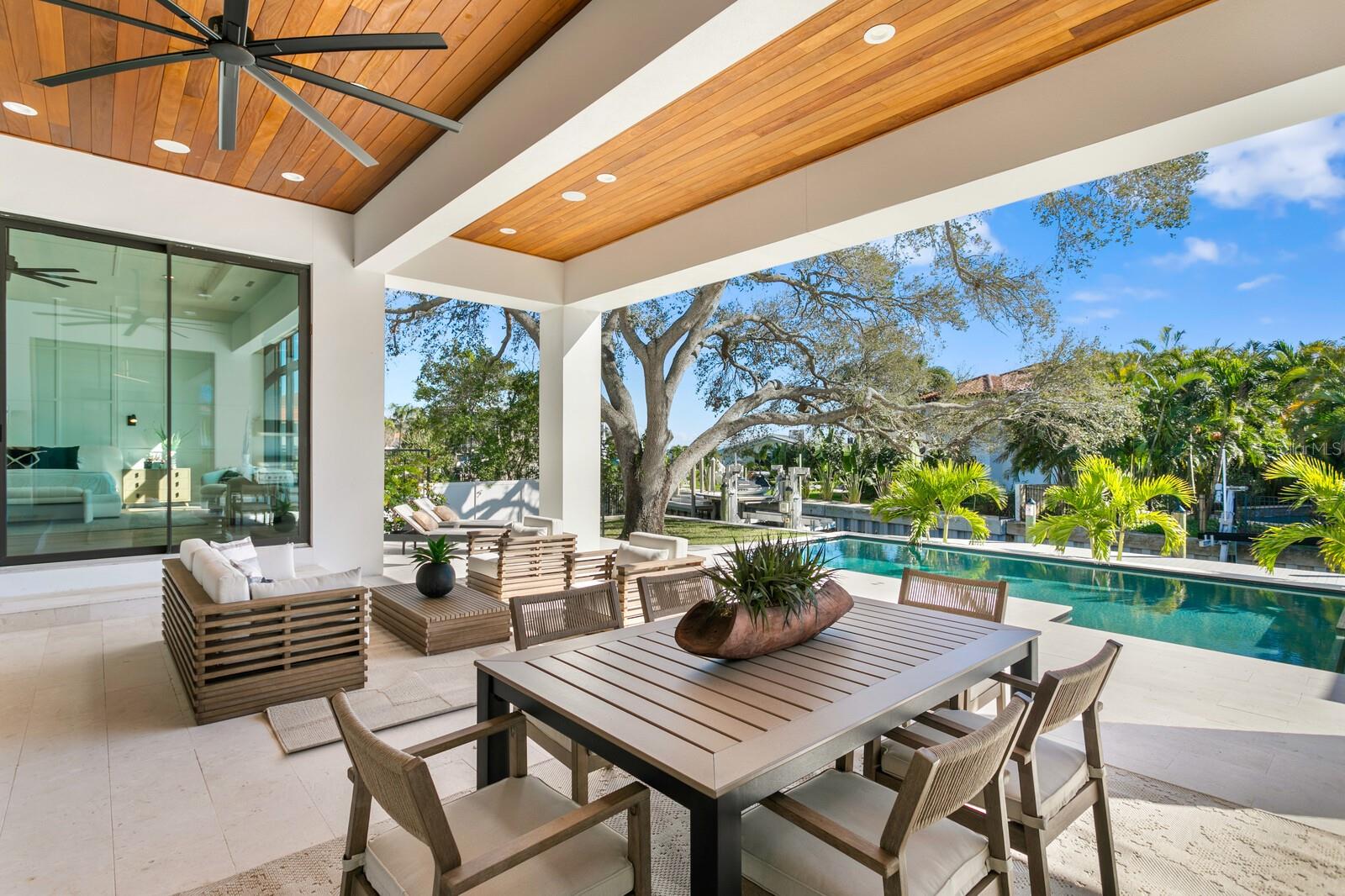 TB8356659 Property Photo