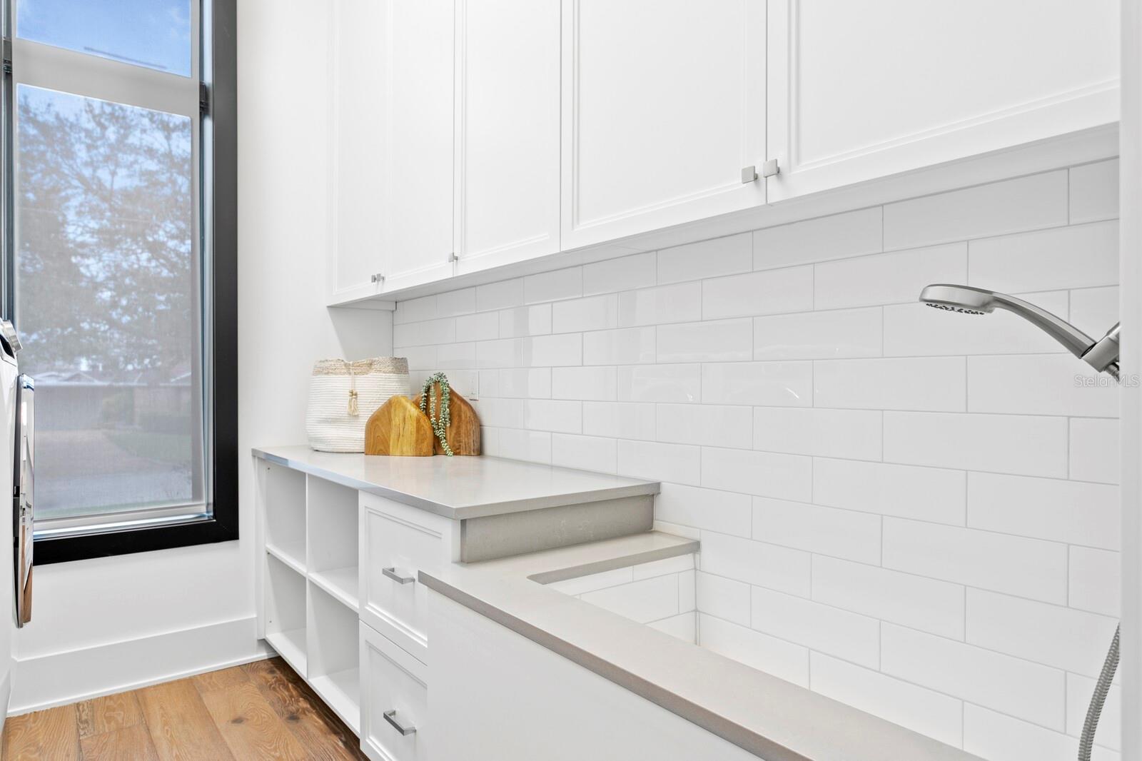 TB8356659 Property Photo