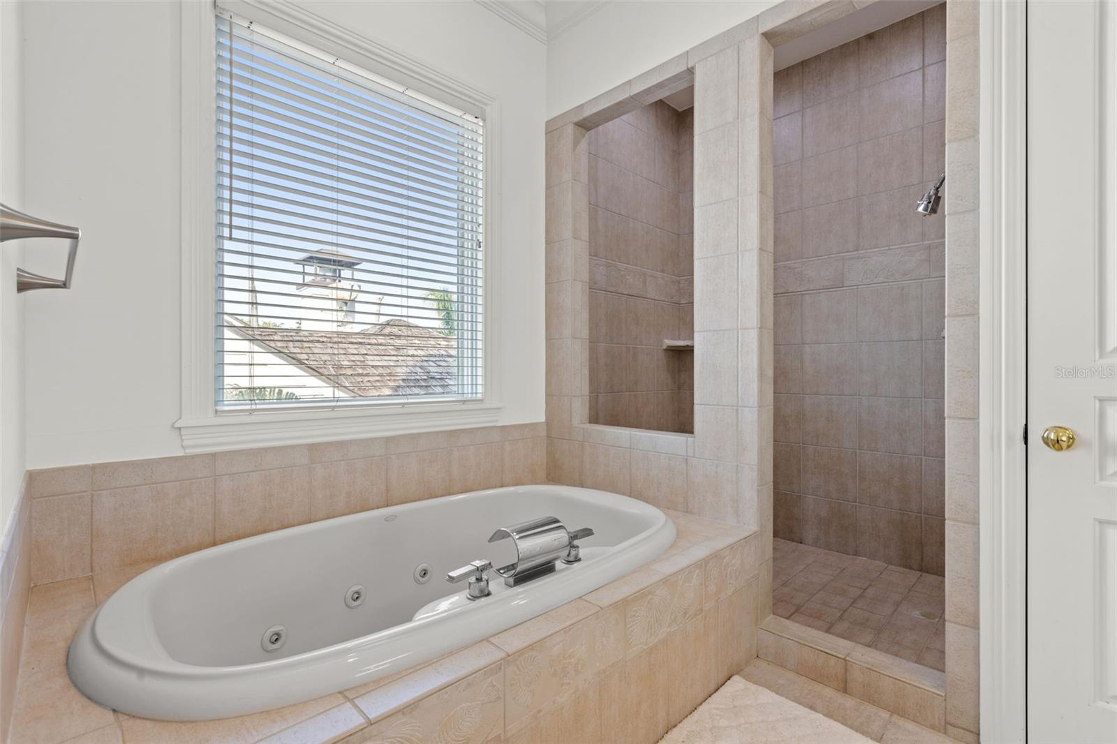 TB8356660 Property Photo