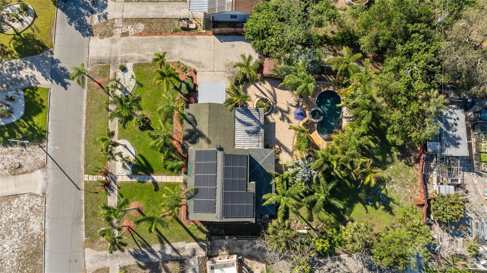 TB8356696 Property Photo