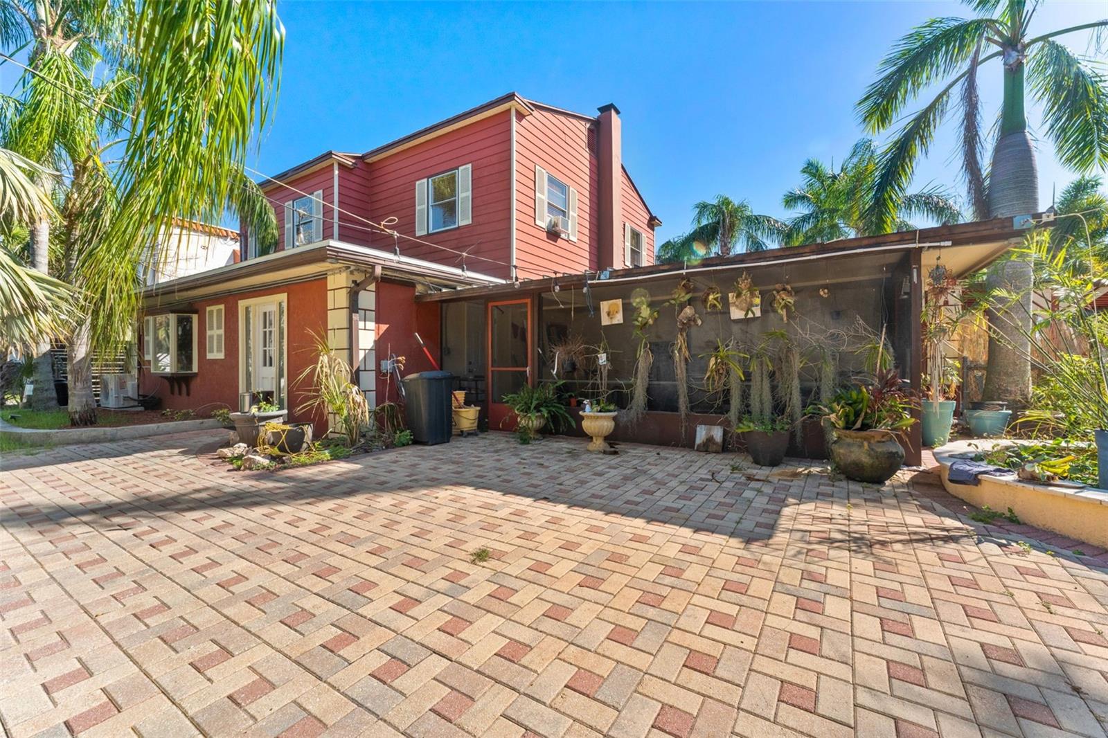 TB8356696 Property Photo