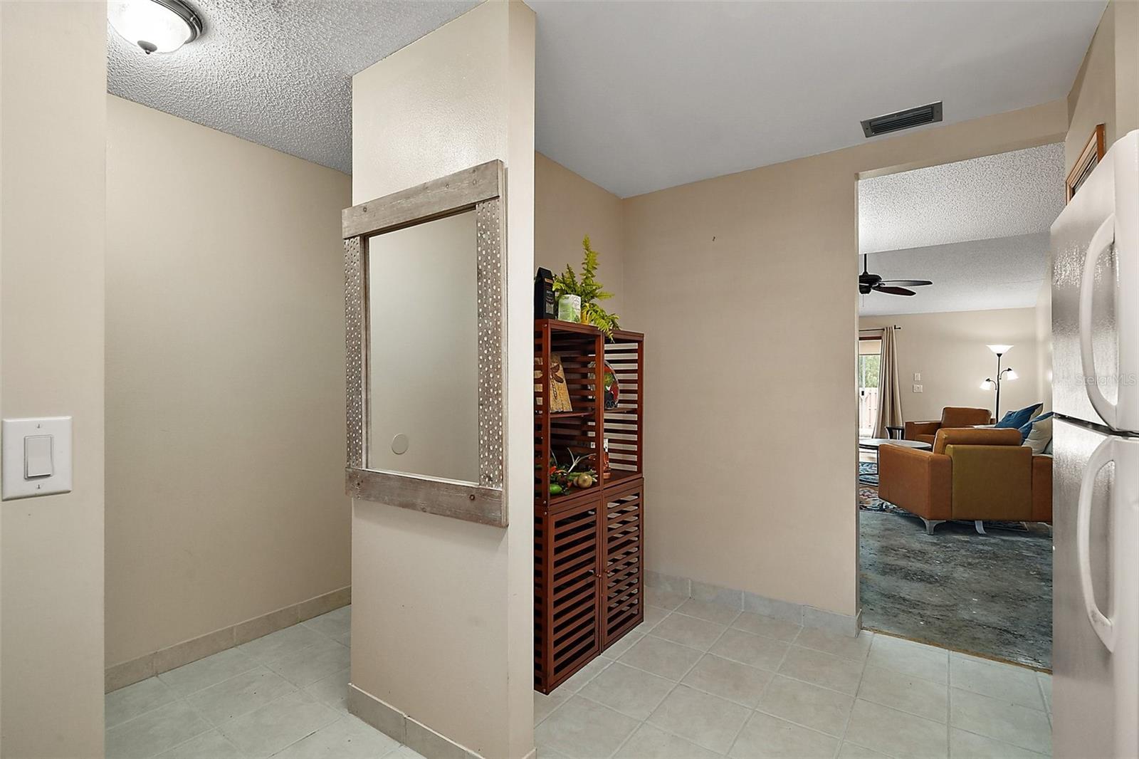 18 COVE LN, EUSTIS, FL, 32726