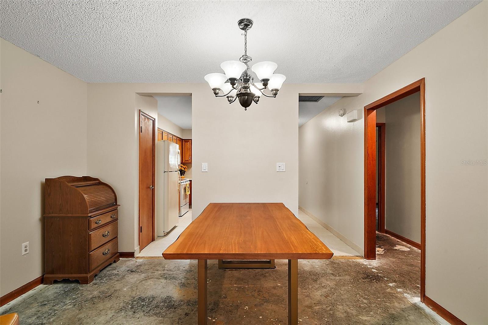 18 COVE LN, EUSTIS, FL, 32726