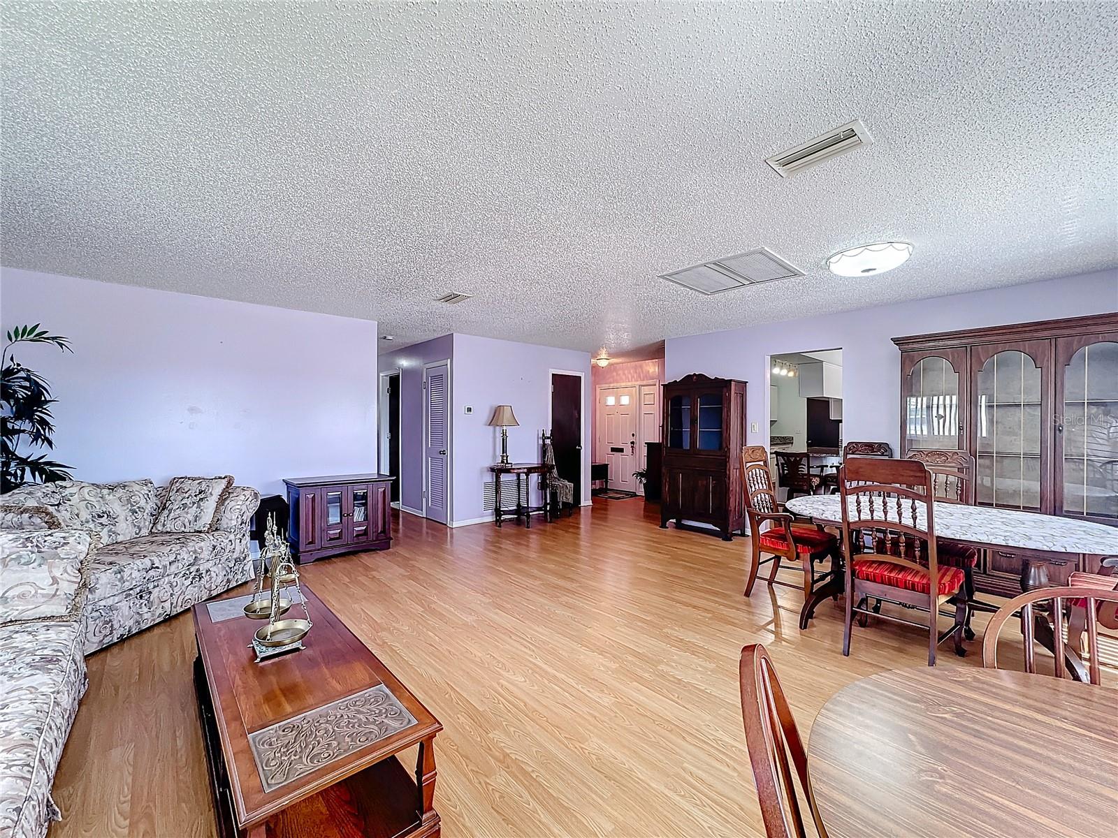 2512 VIRGINIA DR, KISSIMMEE, FL, 34741