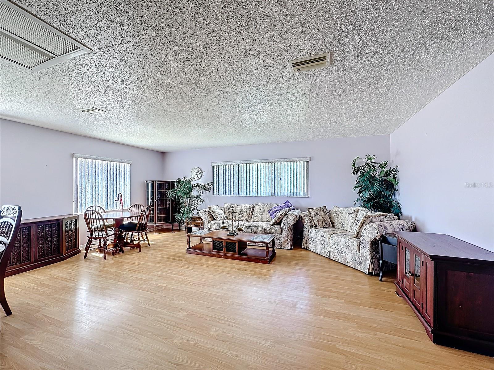 2512 VIRGINIA DR, KISSIMMEE, FL, 34741
