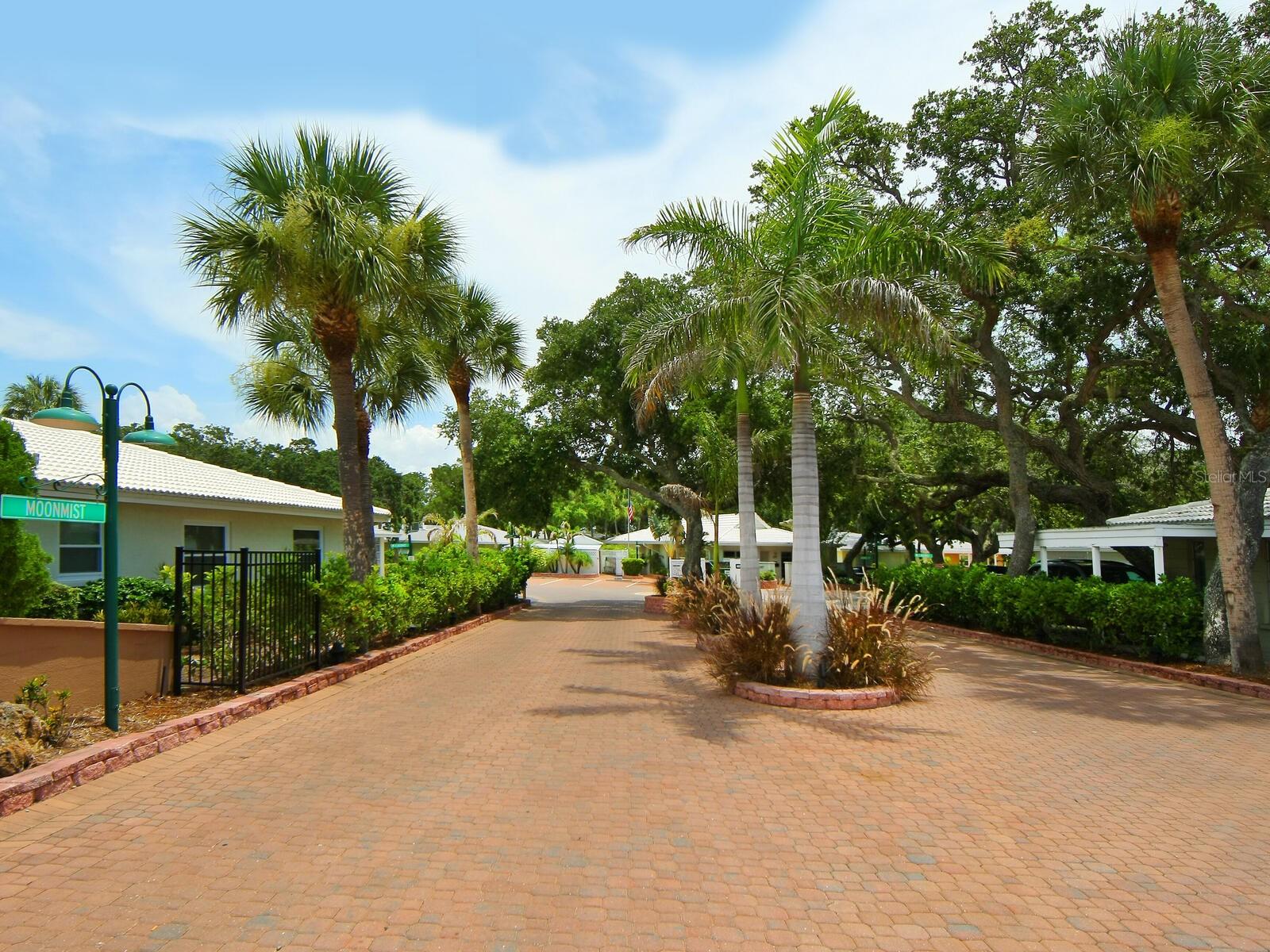 1374 MOONMIST DR #B1, SARASOTA, FL, 34242