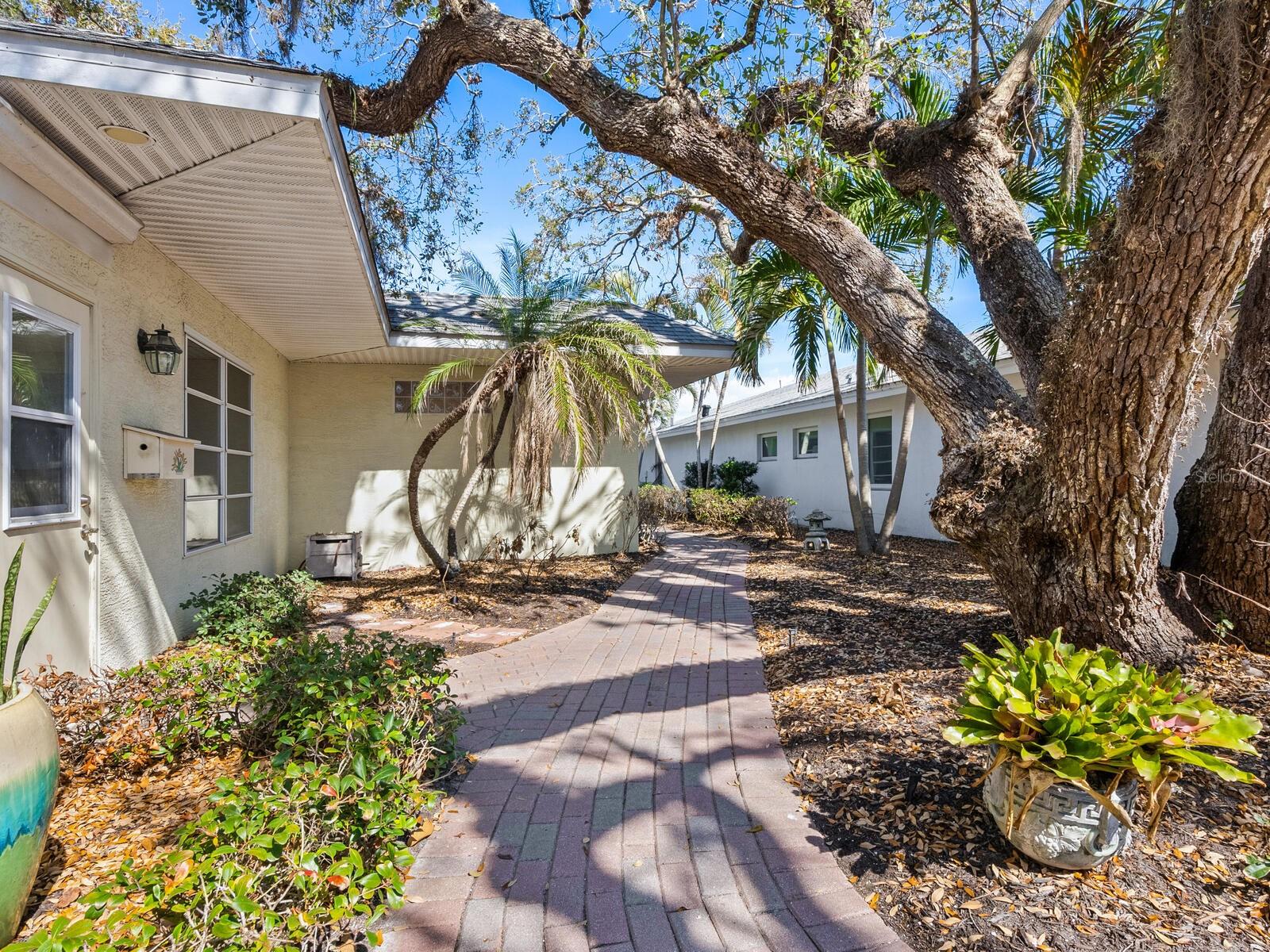 1374 MOONMIST DR #B1, SARASOTA, FL, 34242