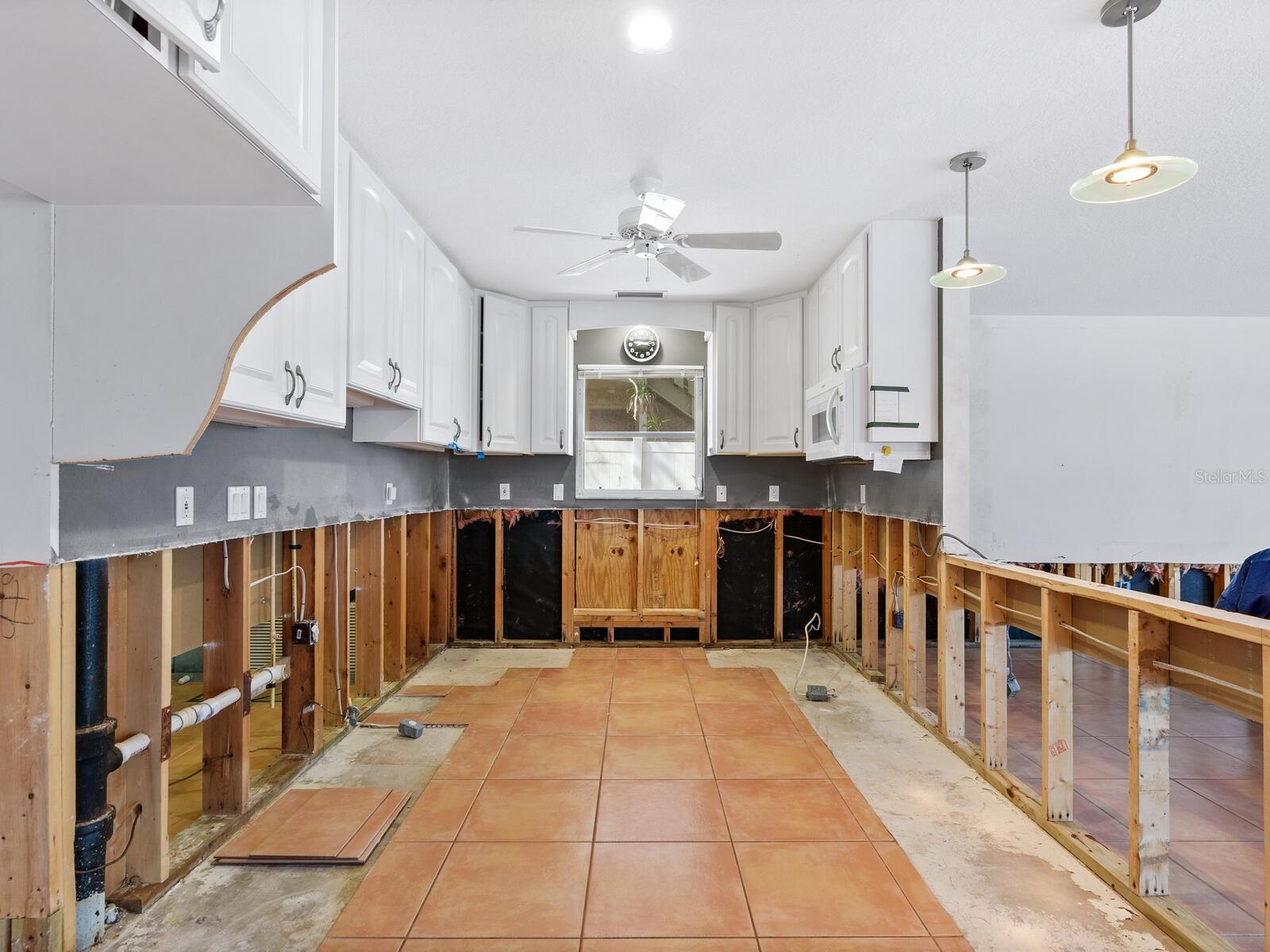 1374 MOONMIST DR #B1, SARASOTA, FL, 34242