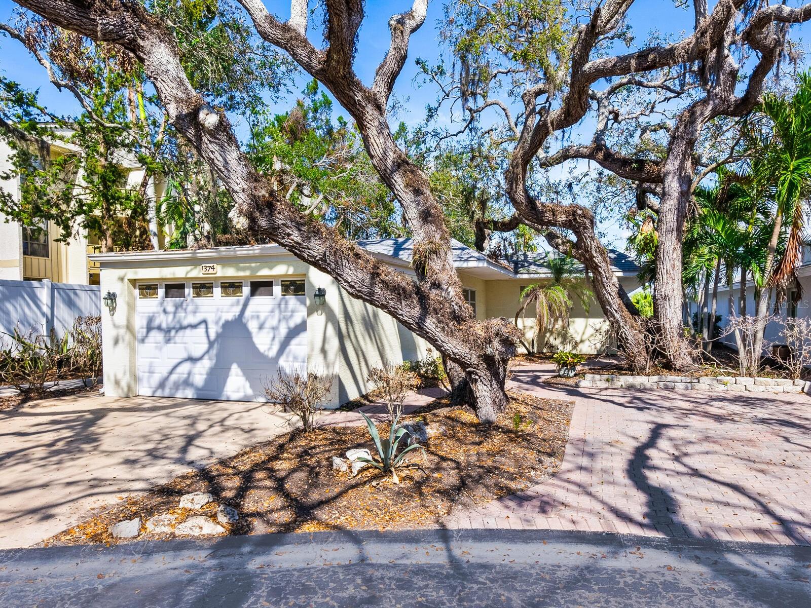 1374 MOONMIST DR #B1, SARASOTA, FL, 34242