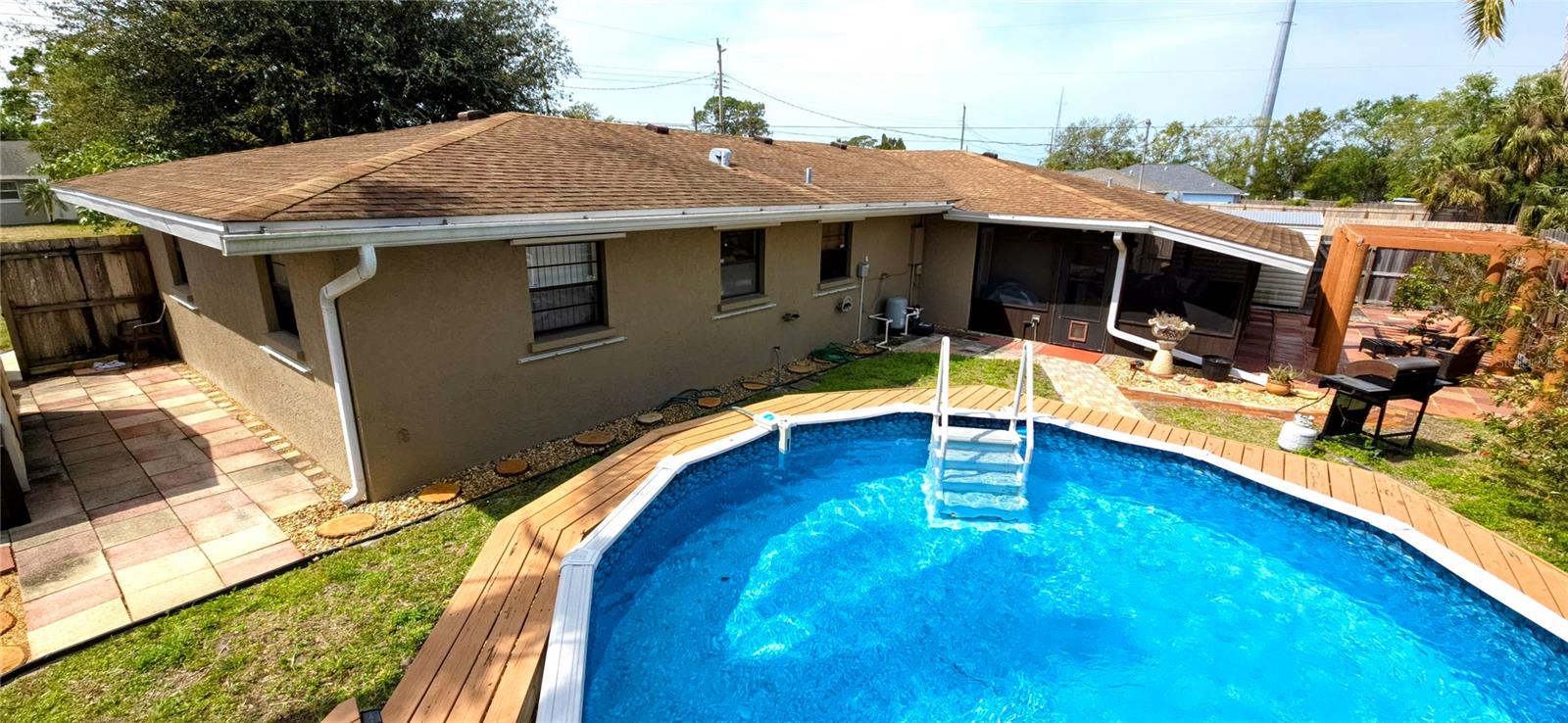 1011 68TH AVE W, BRADENTON, FL, 34207