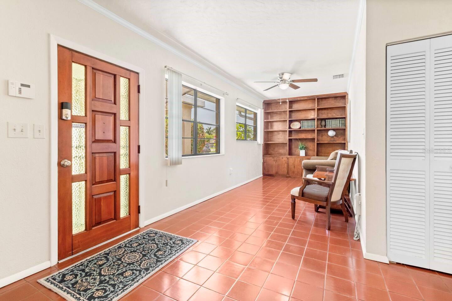 1011 68TH AVE W, BRADENTON, FL, 34207