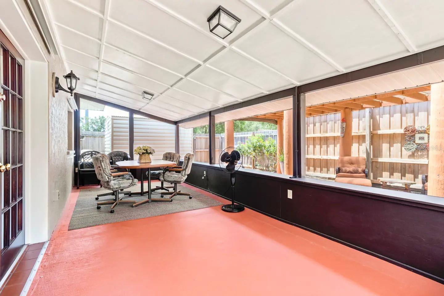 1011 68TH AVE W, BRADENTON, FL, 34207