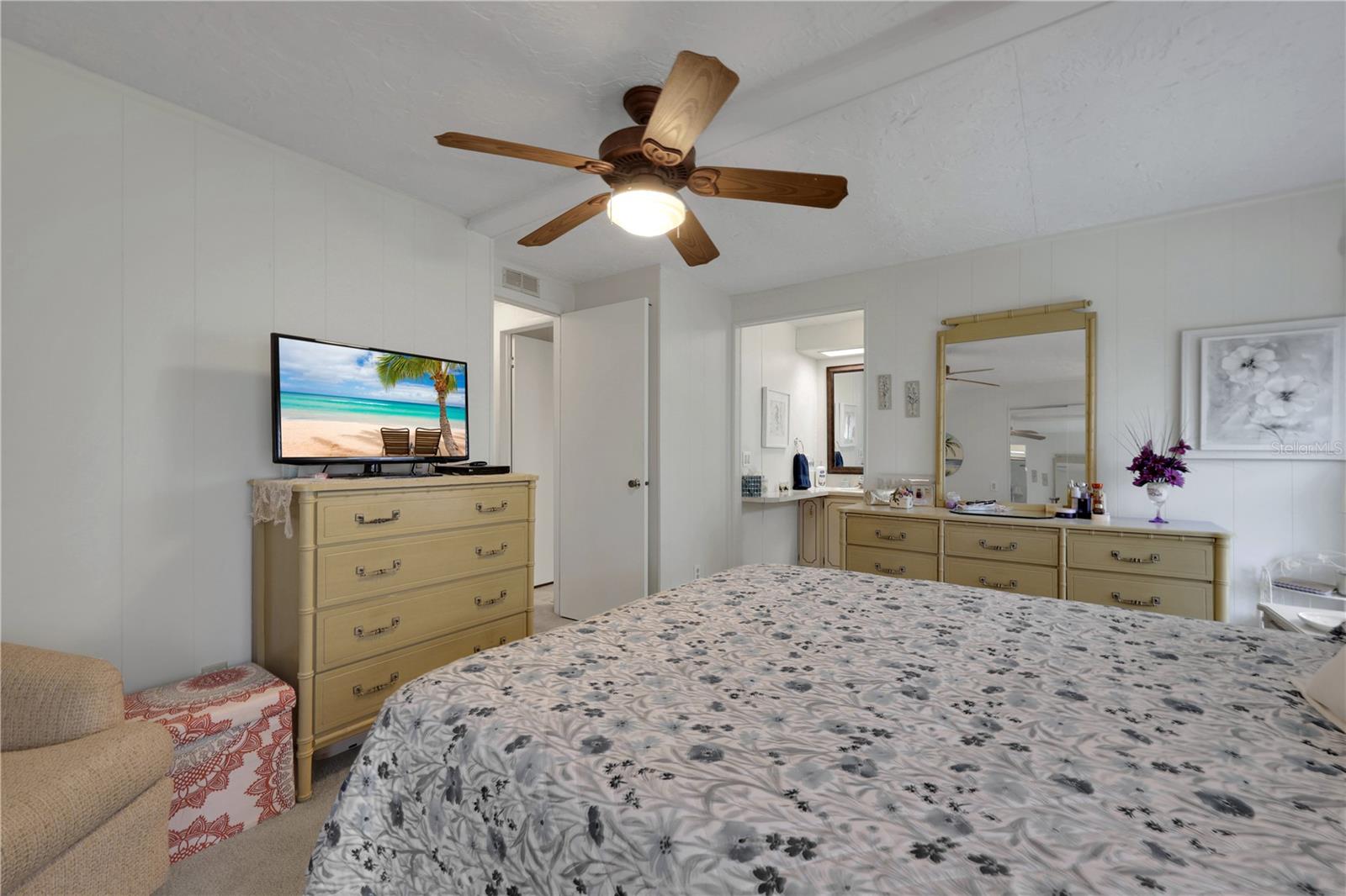 2100 KINGS HWY #1010, PORT CHARLOTTE, FL, 33980