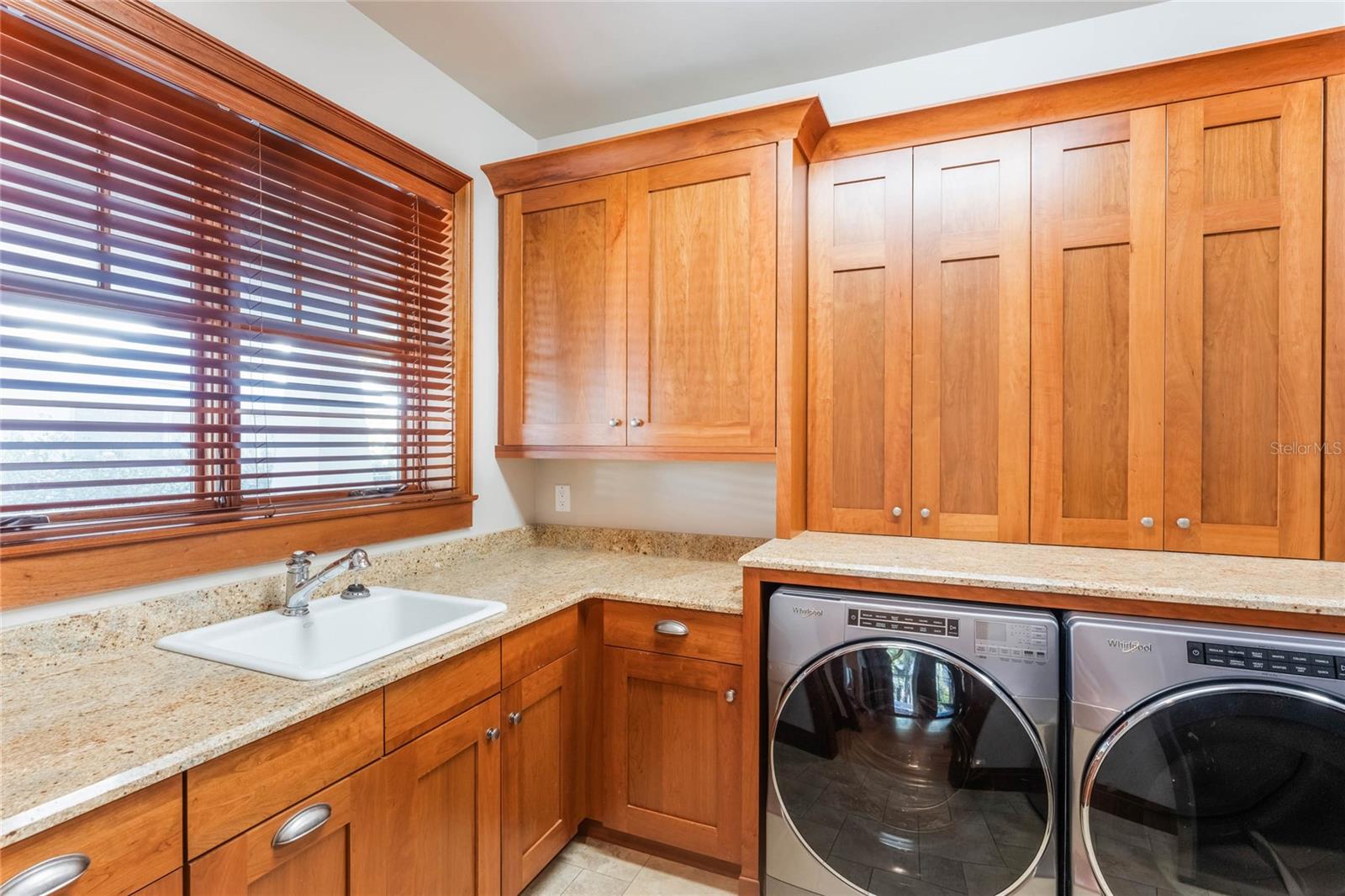 1612 E WASHINGTON ST, ORLANDO, FL, 32803