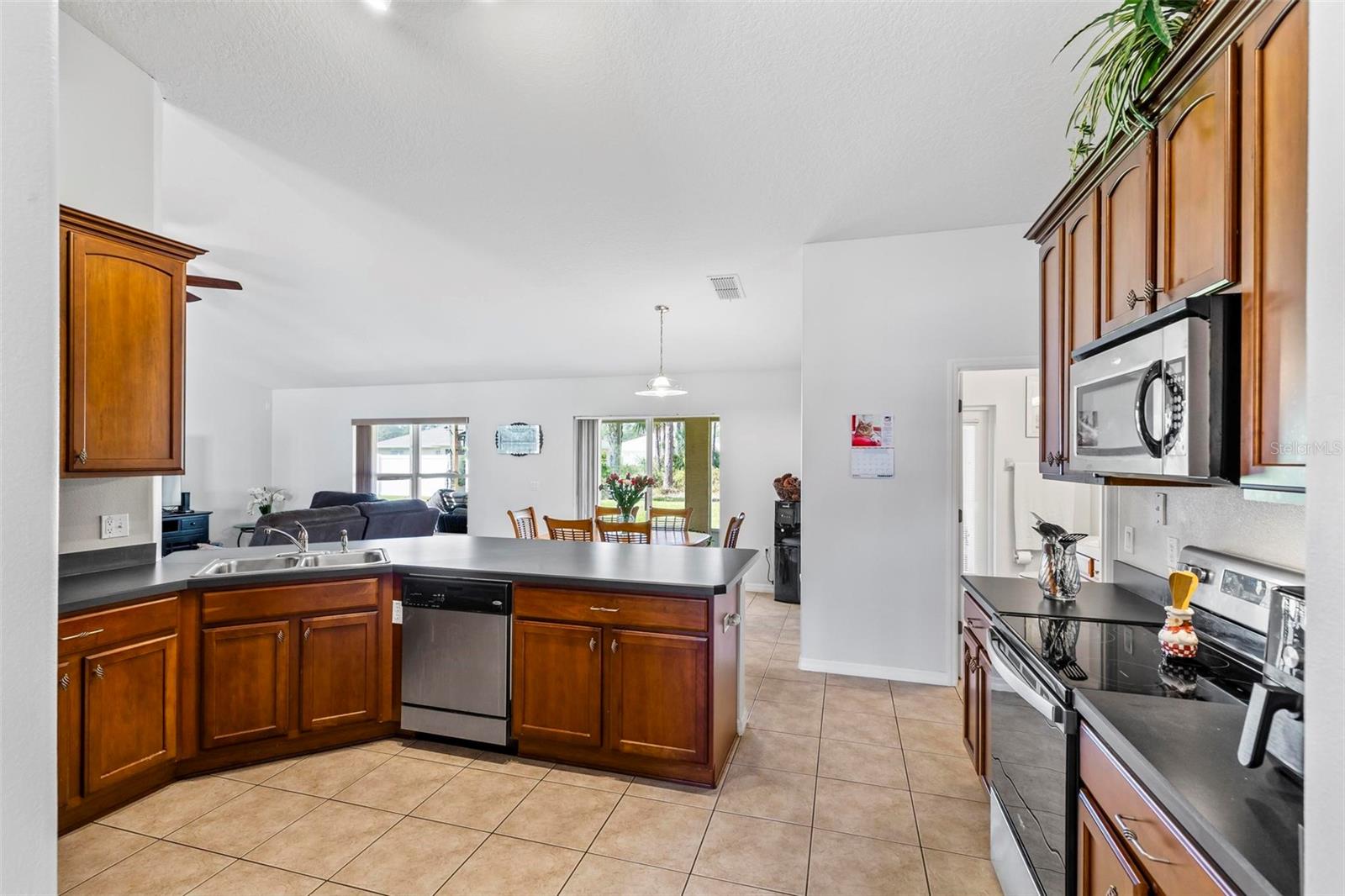 24 RIPCORD LN, PALM COAST, FL, 32164