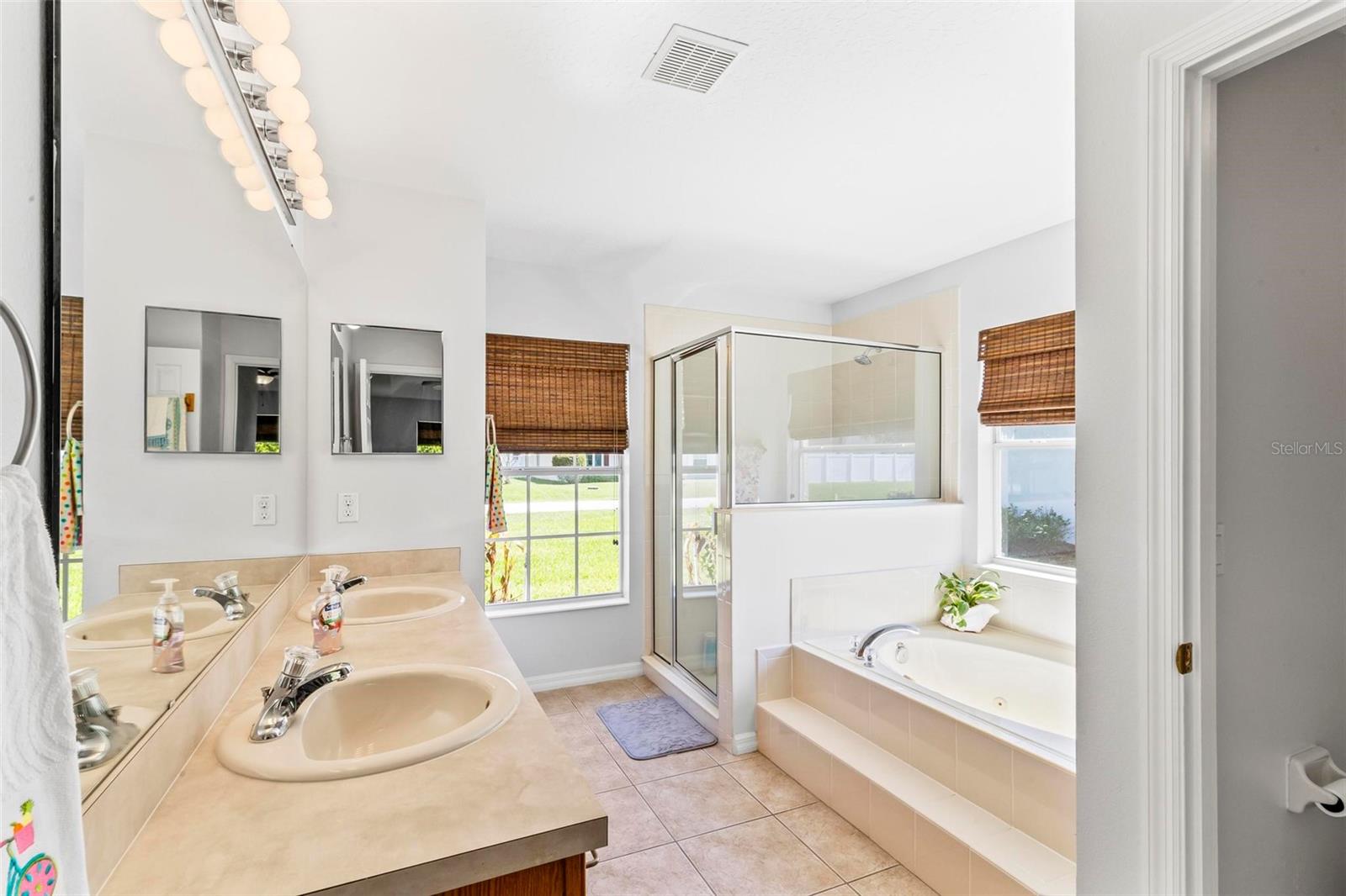 24 RIPCORD LN, PALM COAST, FL, 32164