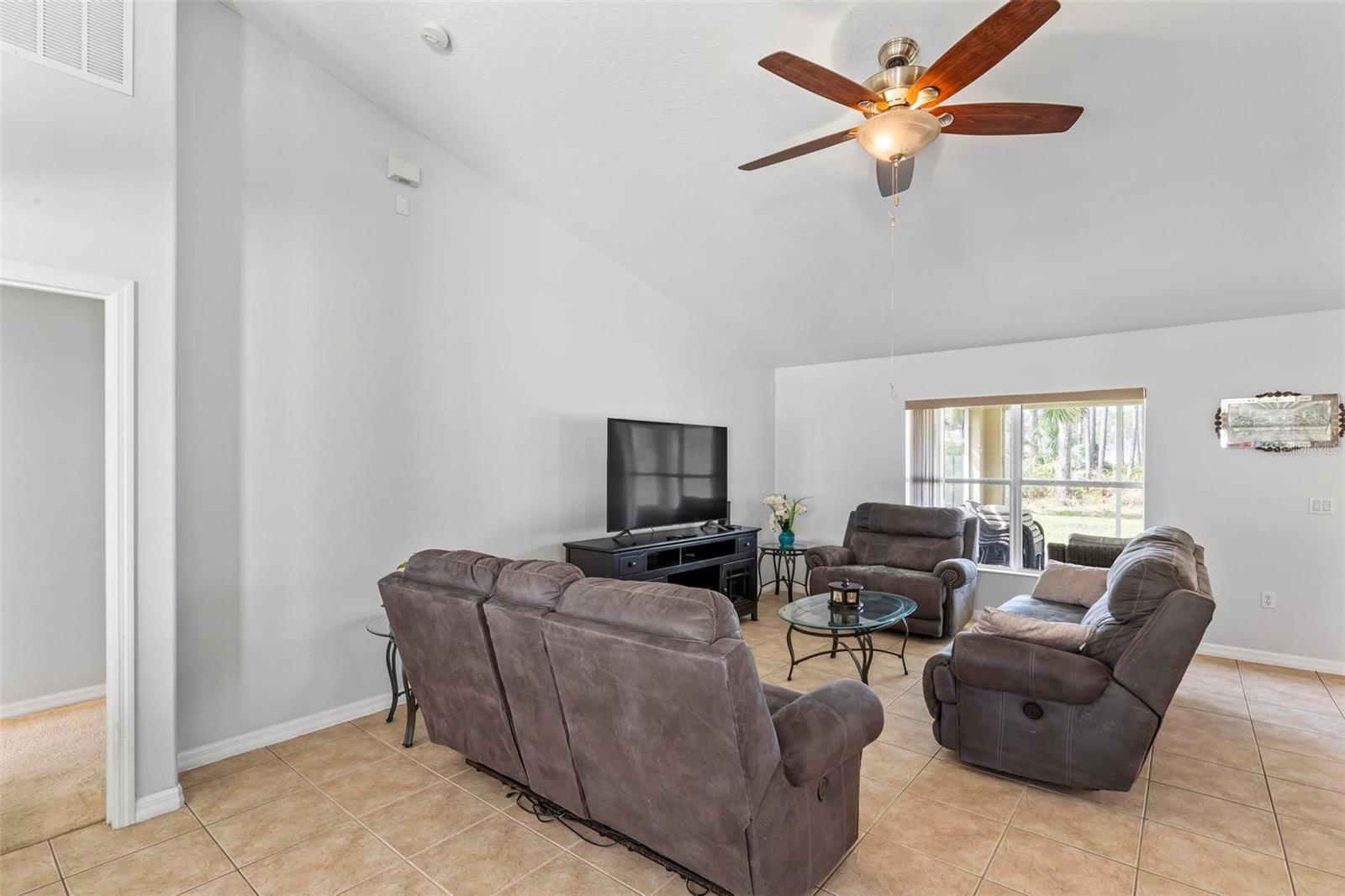 24 RIPCORD LN, PALM COAST, FL, 32164