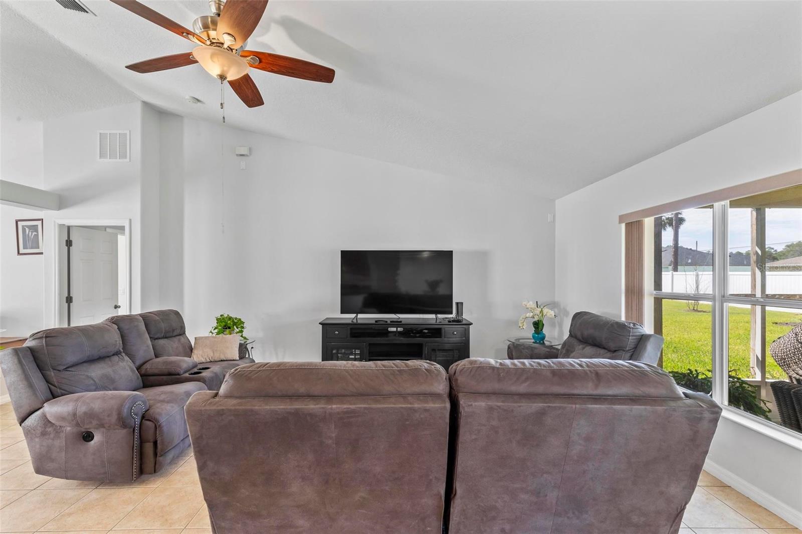 24 RIPCORD LN, PALM COAST, FL, 32164