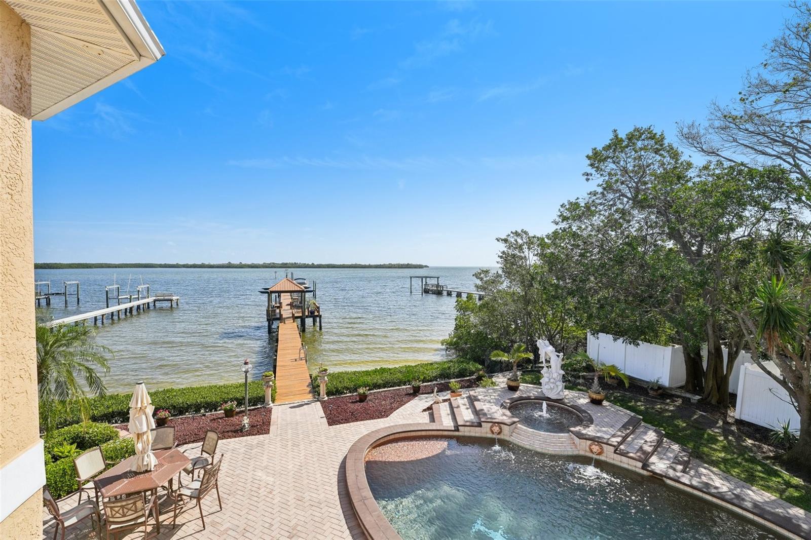 5905 BAYOU GRANDE BLVD NE, ST PETERSBURG, FL, 33703