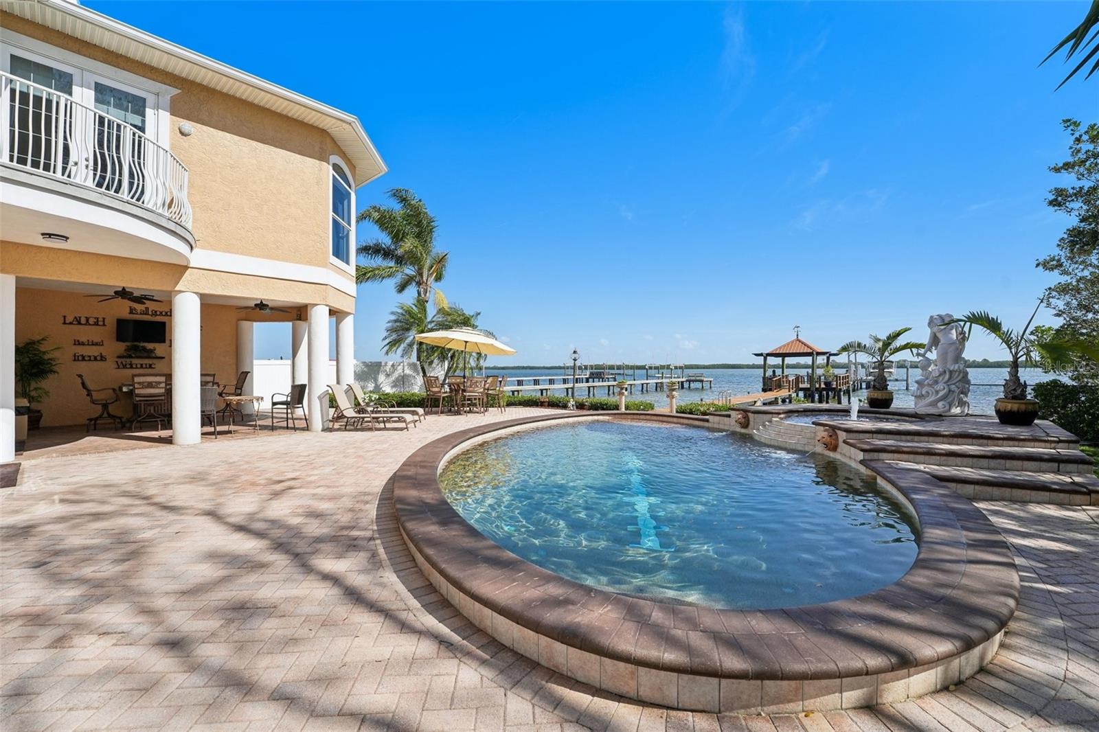 5905 BAYOU GRANDE BLVD NE, ST PETERSBURG, FL, 33703