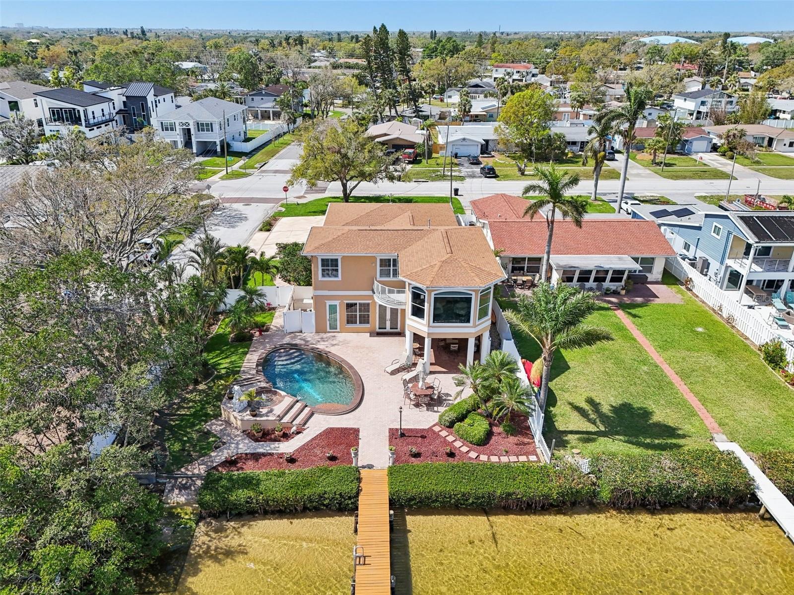 5905 BAYOU GRANDE BLVD NE, ST PETERSBURG, FL, 33703
