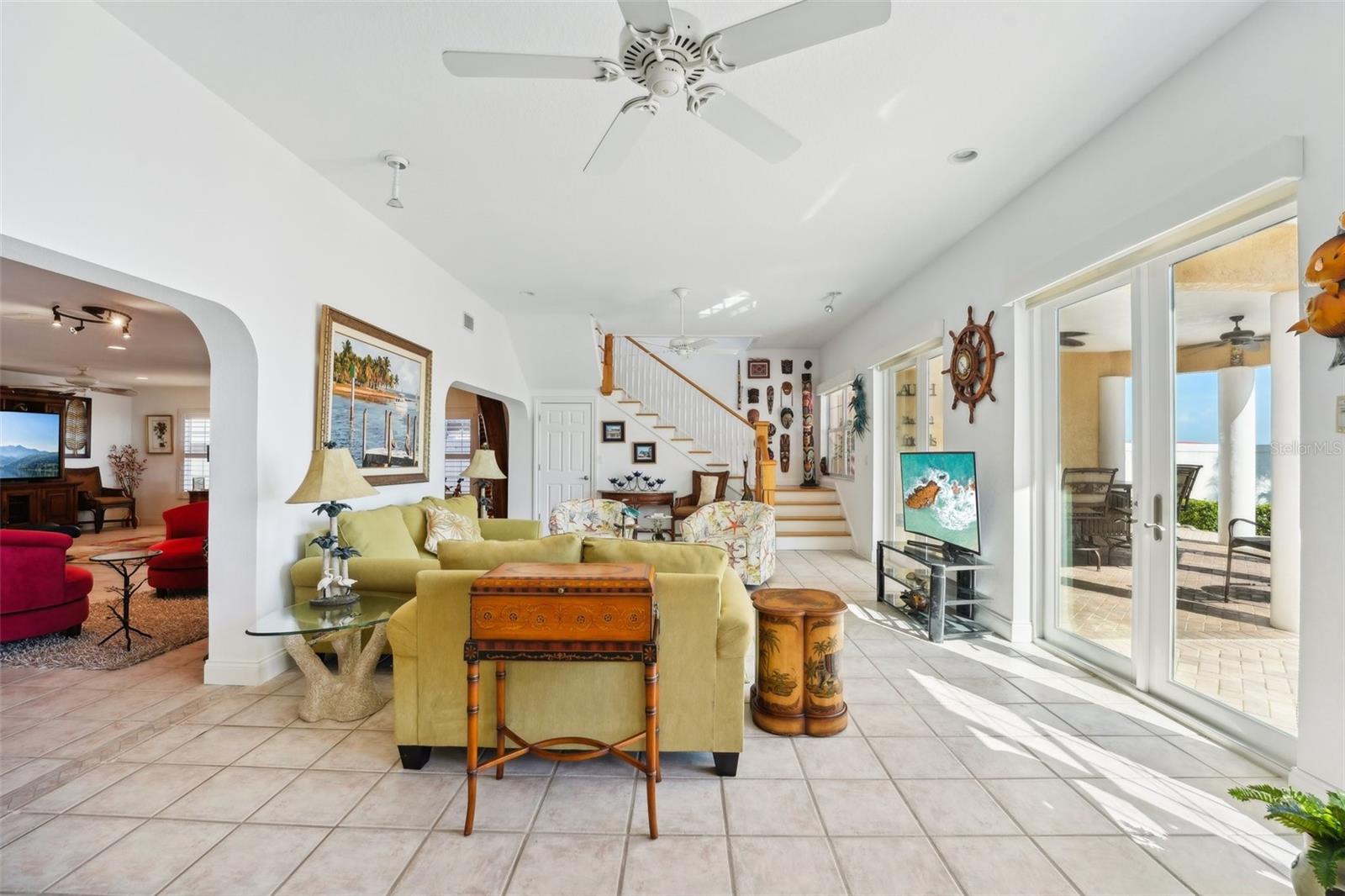 5905 BAYOU GRANDE BLVD NE, ST PETERSBURG, FL, 33703
