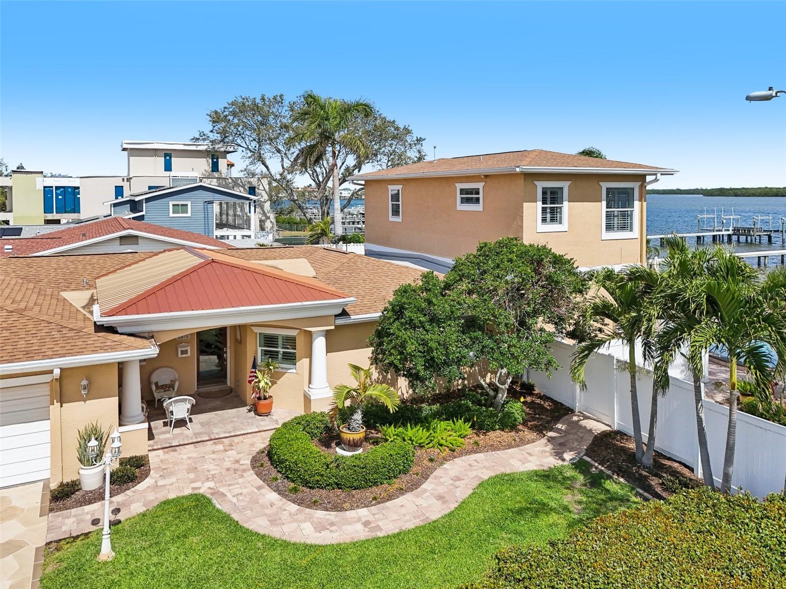 5905 BAYOU GRANDE BLVD NE, ST PETERSBURG, FL, 33703