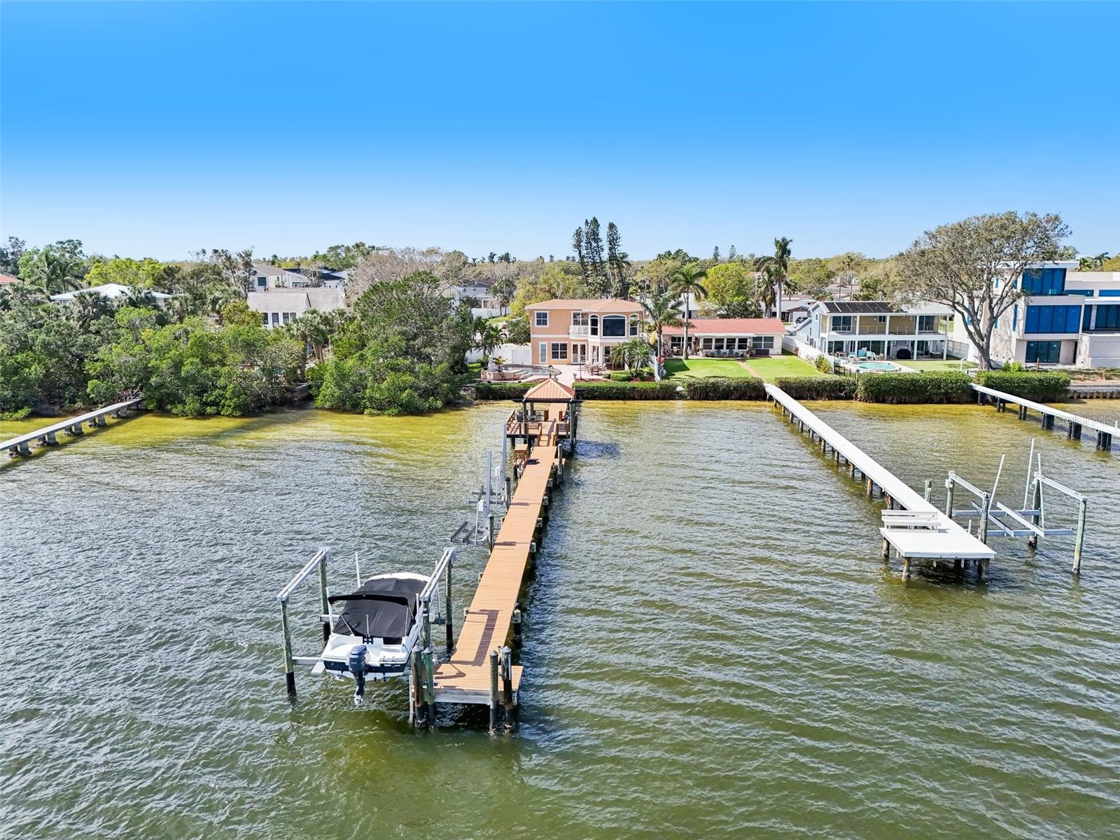 5905 BAYOU GRANDE BLVD NE, ST PETERSBURG, FL, 33703