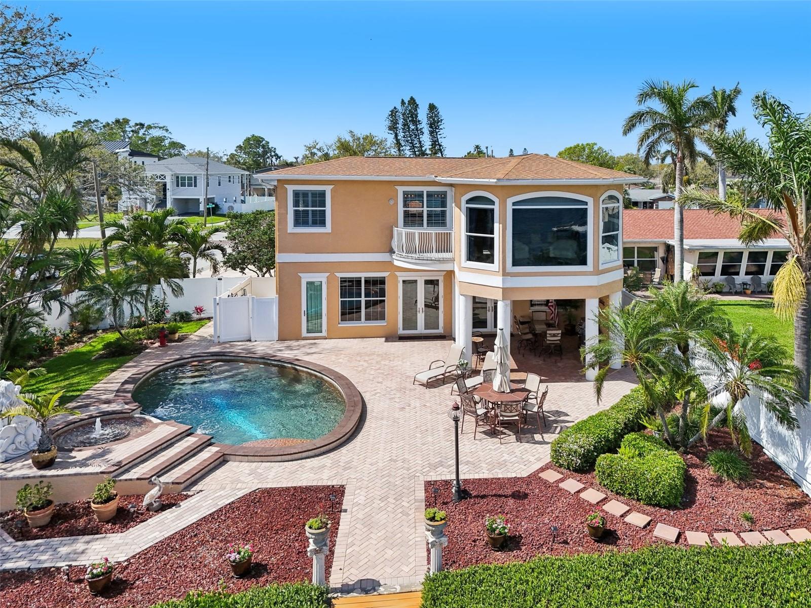 5905 BAYOU GRANDE BLVD NE, ST PETERSBURG, FL, 33703