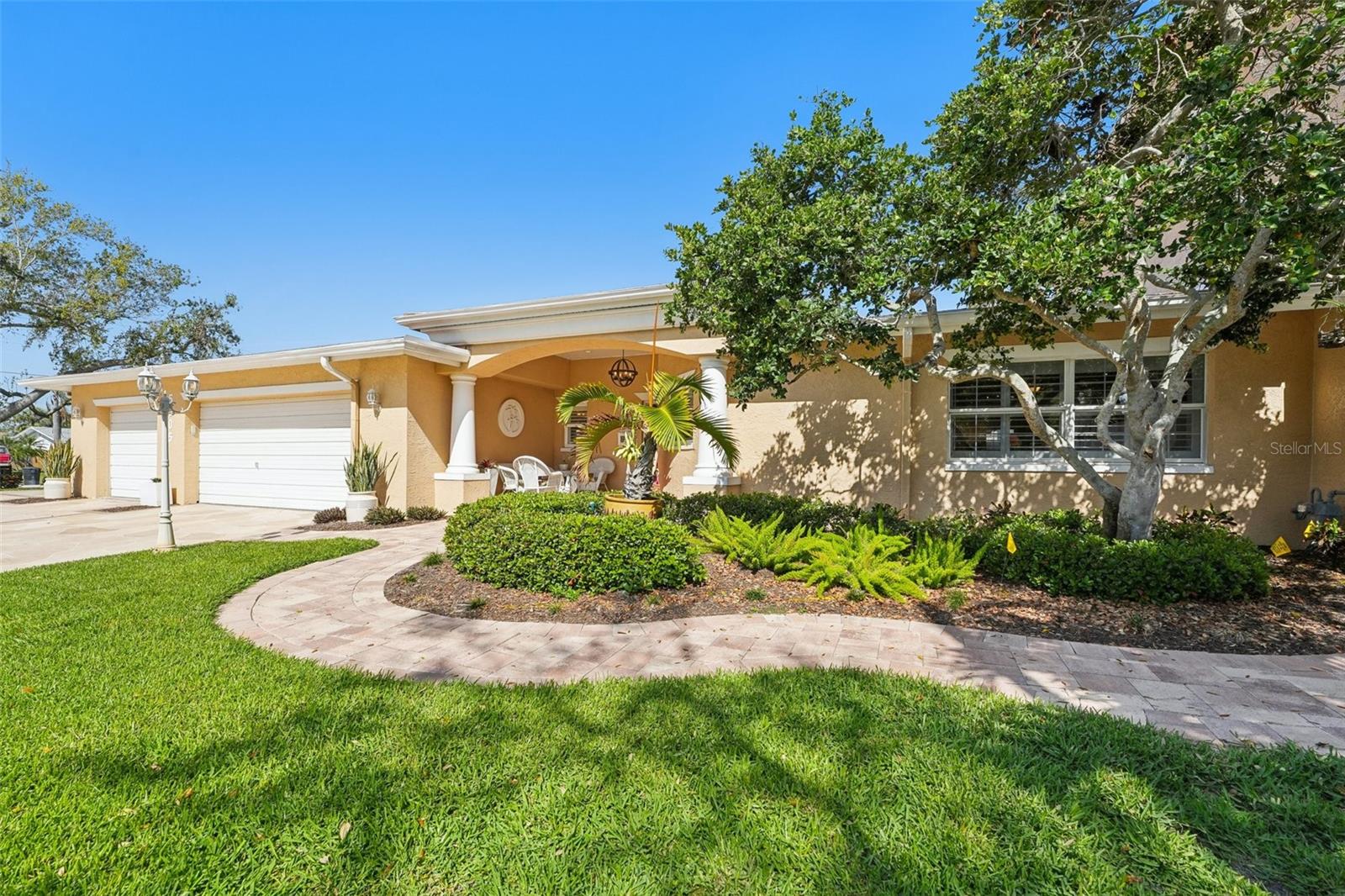 5905 BAYOU GRANDE BLVD NE, ST PETERSBURG, FL, 33703