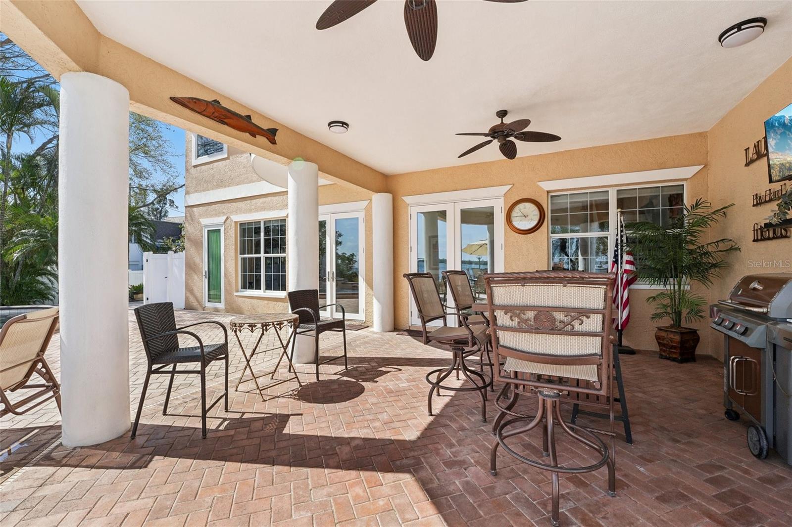 5905 BAYOU GRANDE BLVD NE, ST PETERSBURG, FL, 33703