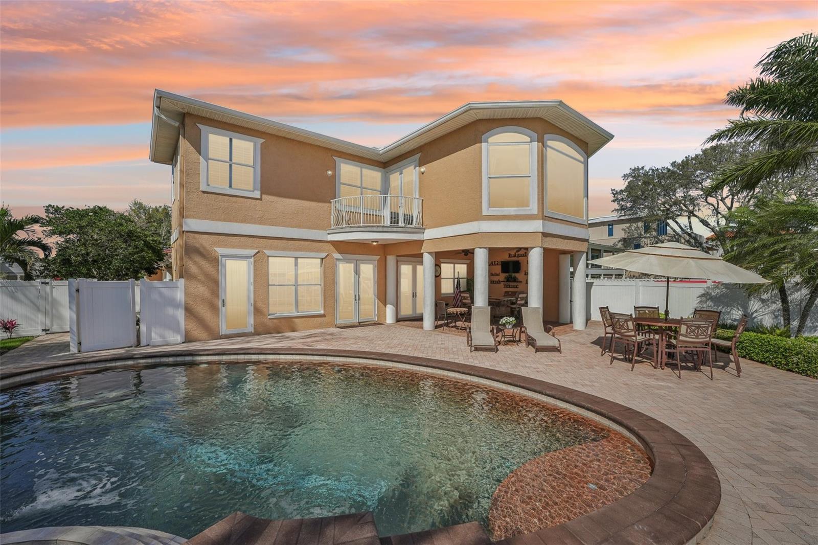 5905 BAYOU GRANDE BLVD NE, ST PETERSBURG, FL, 33703