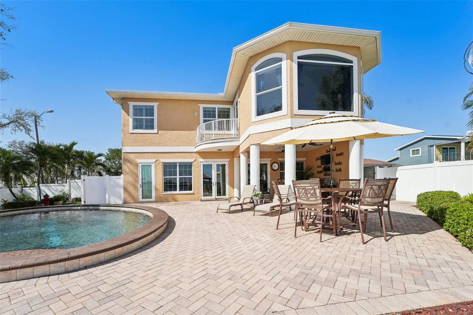 5905 BAYOU GRANDE BLVD NE, ST PETERSBURG, FL, 33703