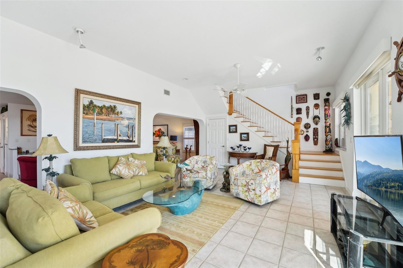 5905 BAYOU GRANDE BLVD NE, ST PETERSBURG, FL, 33703