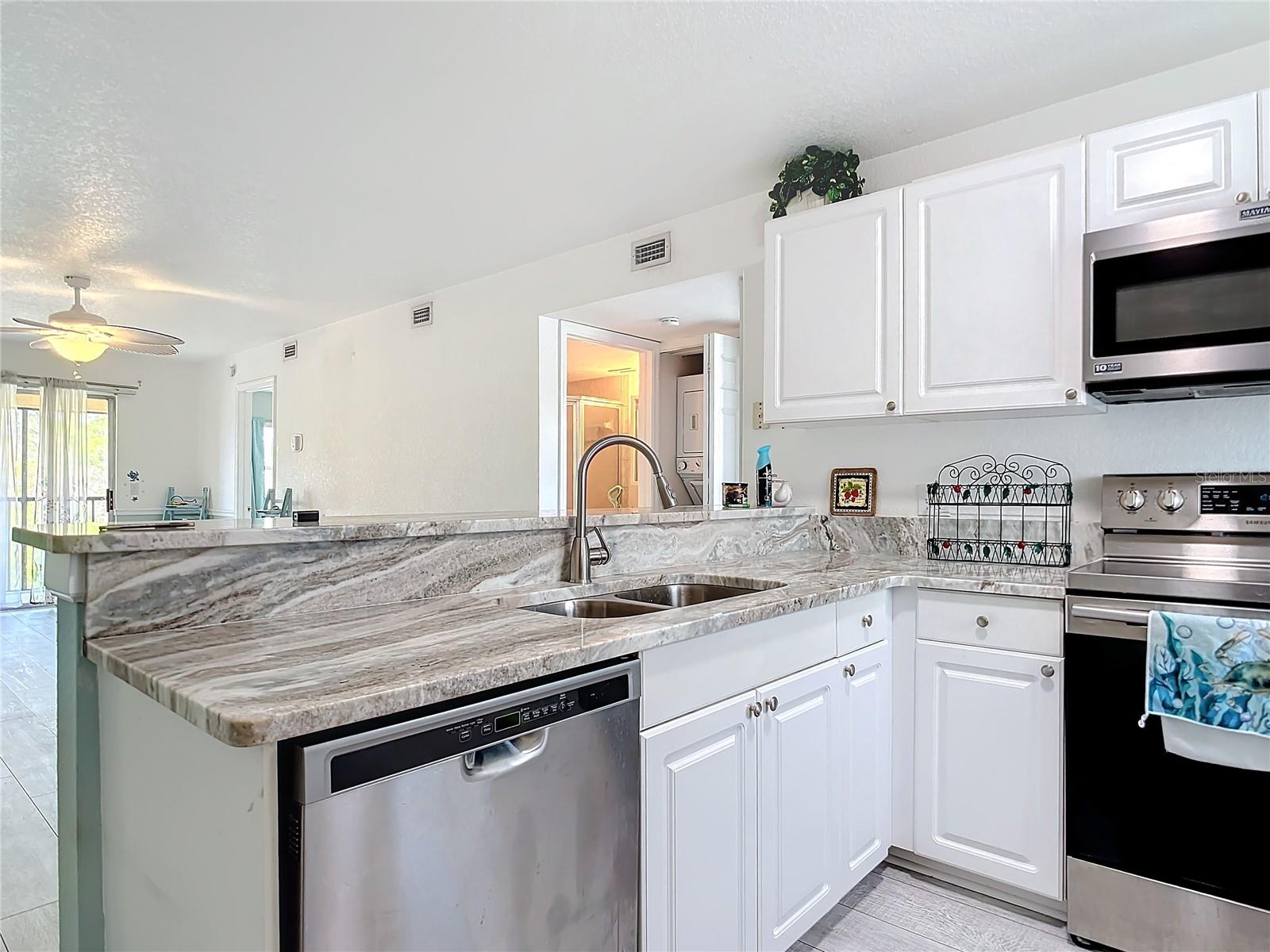 25050 SANDHILL BLVD #B2 Building 6, PUNTA GORDA, FL, 33983