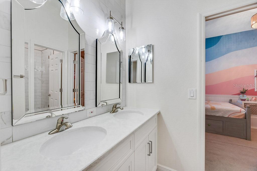 15918 SORAWATER DR, LITHIA, FL, 33547